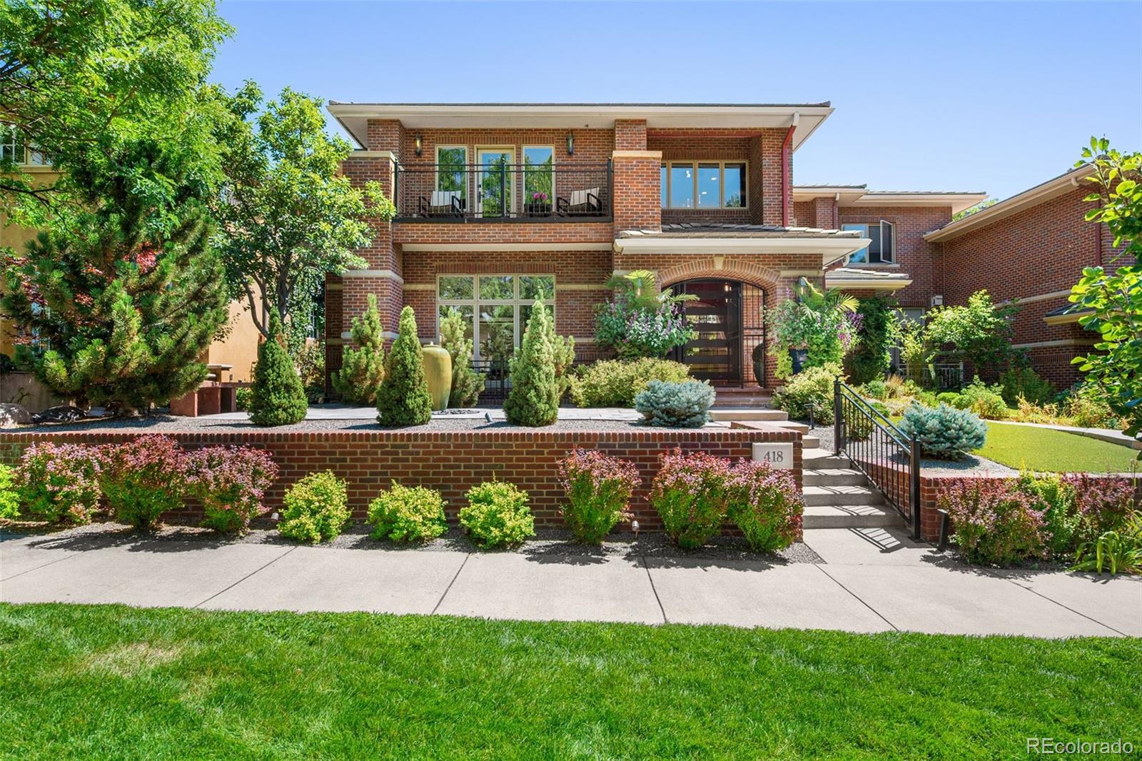 Photo of 418 Steele Street, Denver, CO 80206