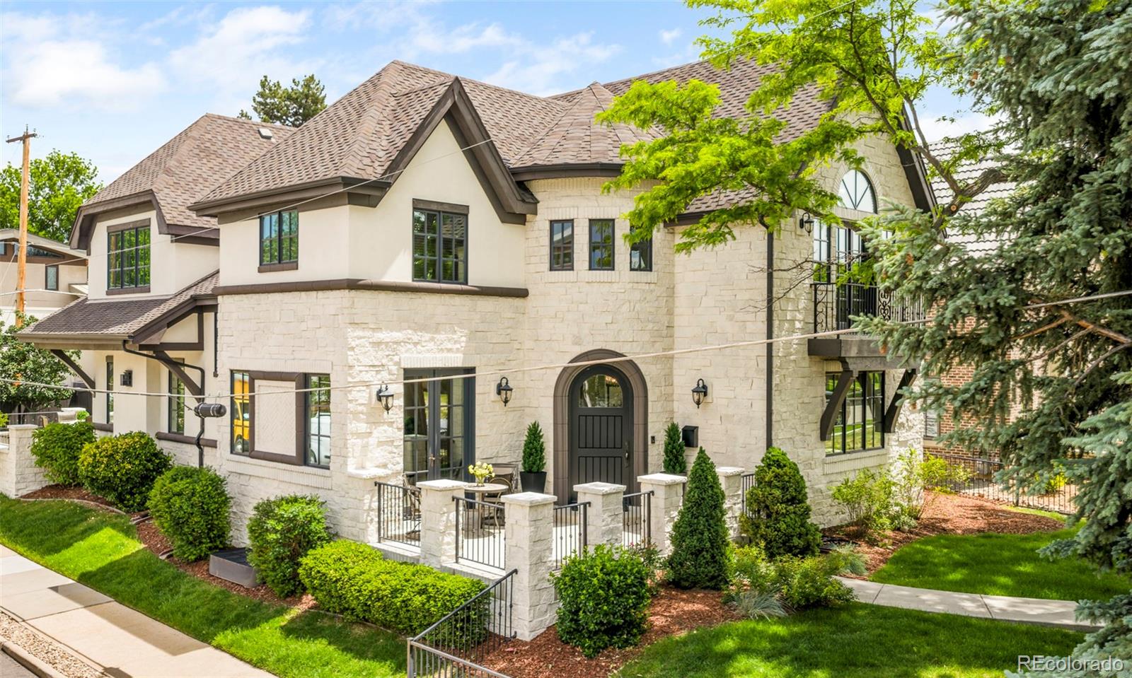 Photo of 850 S Saint Paul Street, Denver, CO 80209