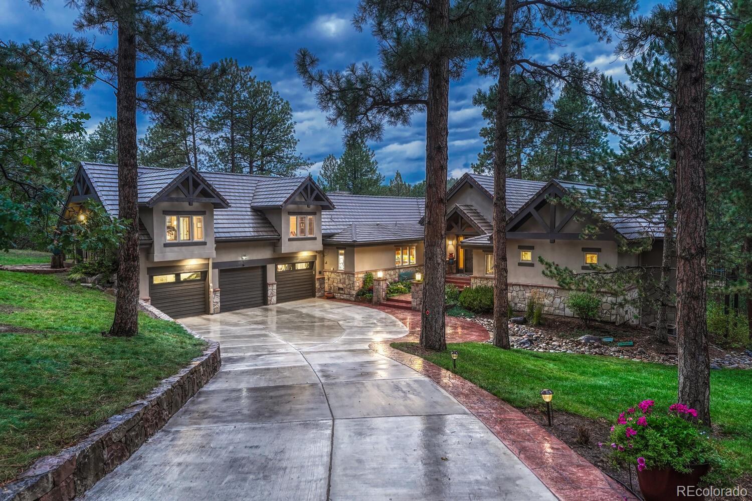 Photo of 395 Orofino Drive, Castle Rock, CO 80108