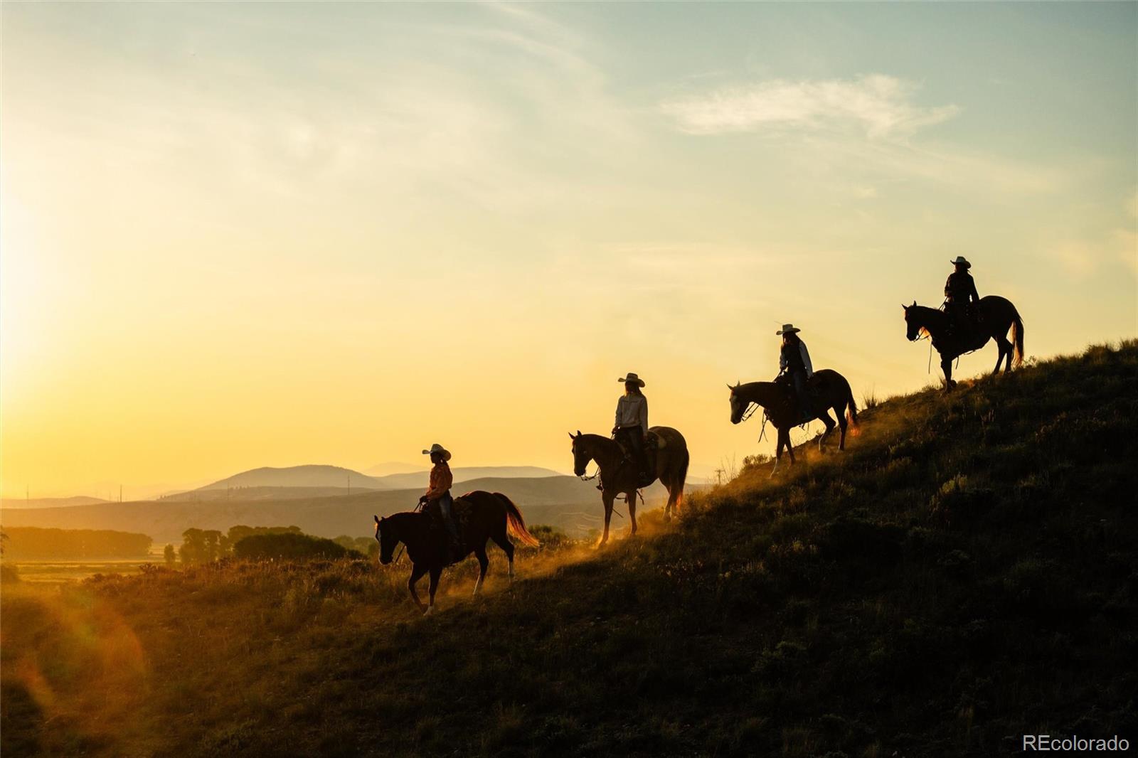 Photo of 1853 County Road 33, Kremmling, CO 80459