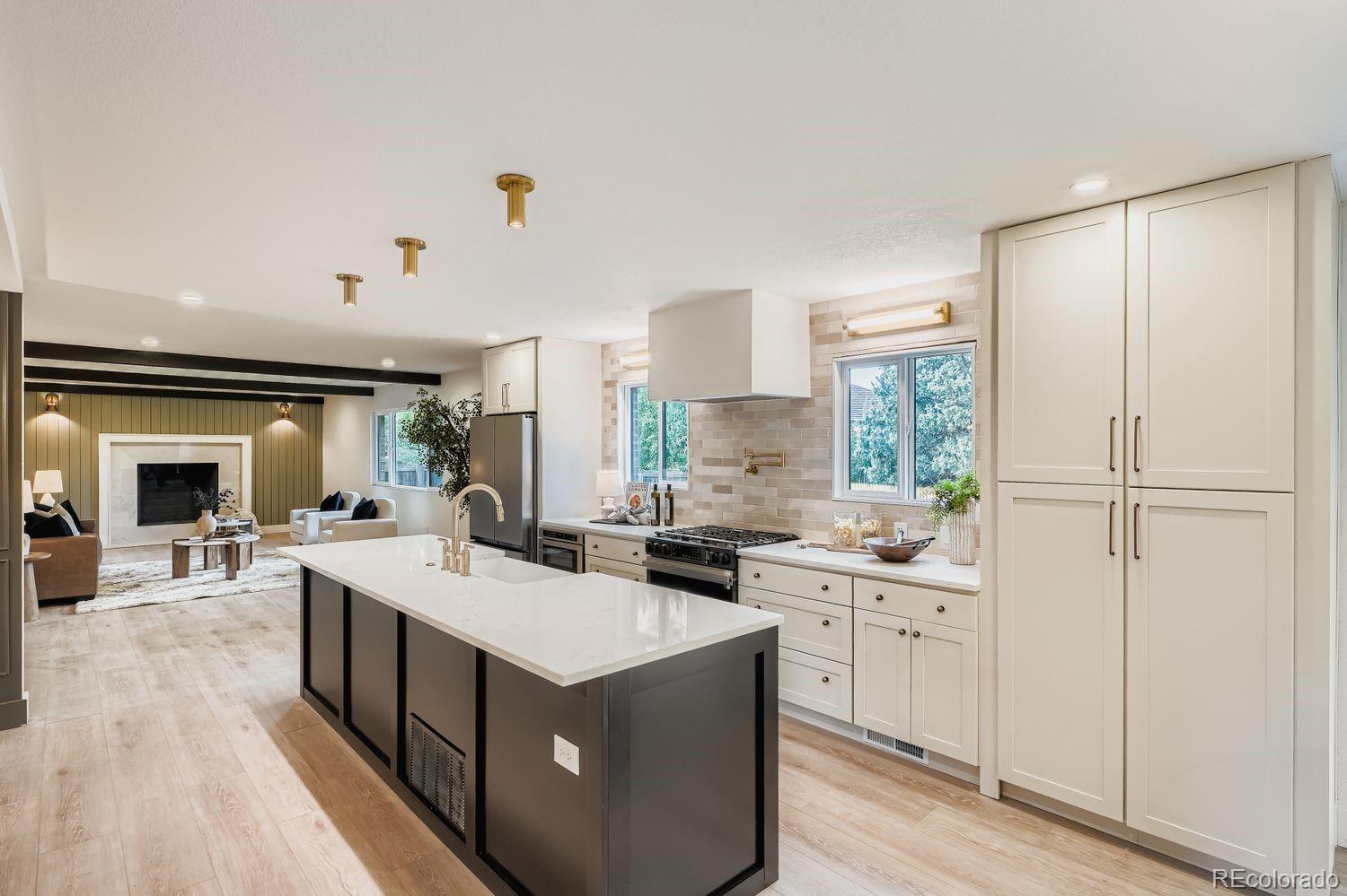 Photo of 11326 E Berry Drive, Englewood, CO 80111