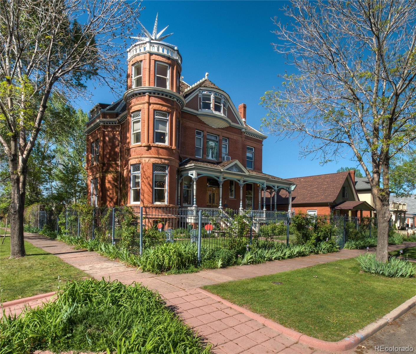 Photo of 2555 W 37th Avenue, Denver, CO 80211