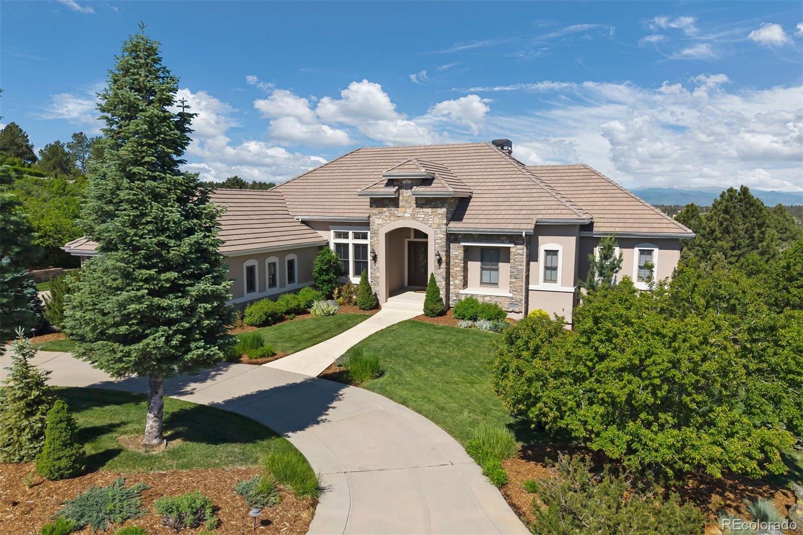 Photo of 6140 Country Club Drive, Castle Rock, CO 80108