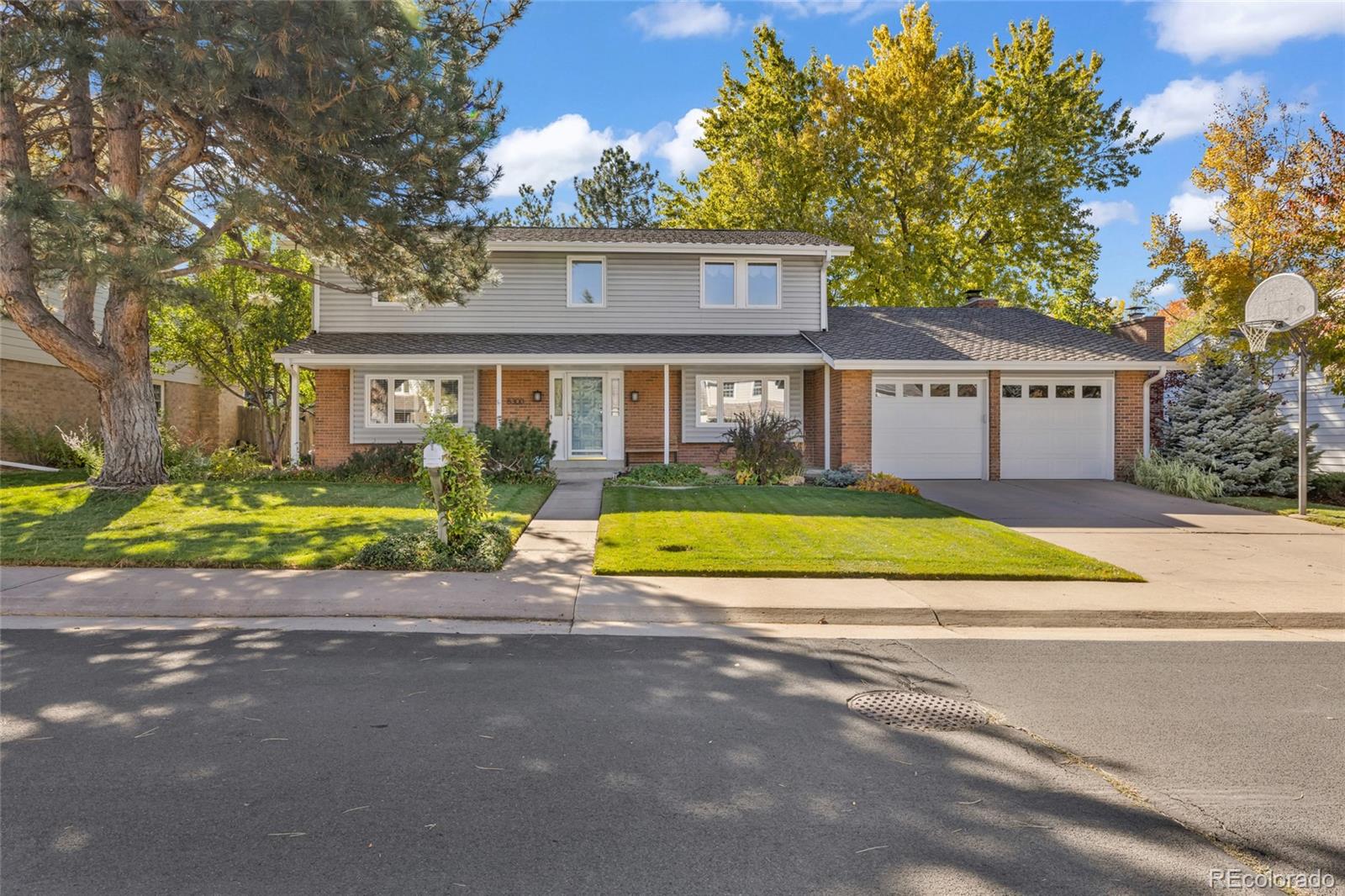 Photo of 8300 E Hinsdale Avenue, Centennial, CO 80112