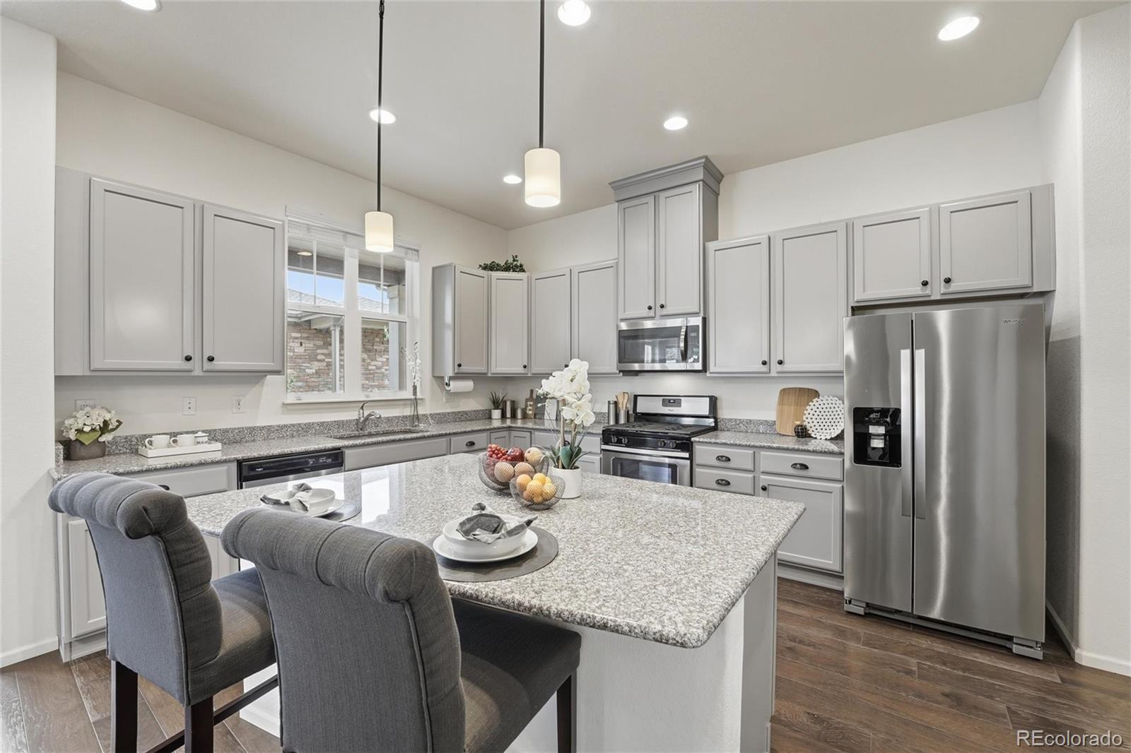 Photo of 6907 W Jewell Drive, Lakewood, CO 80227