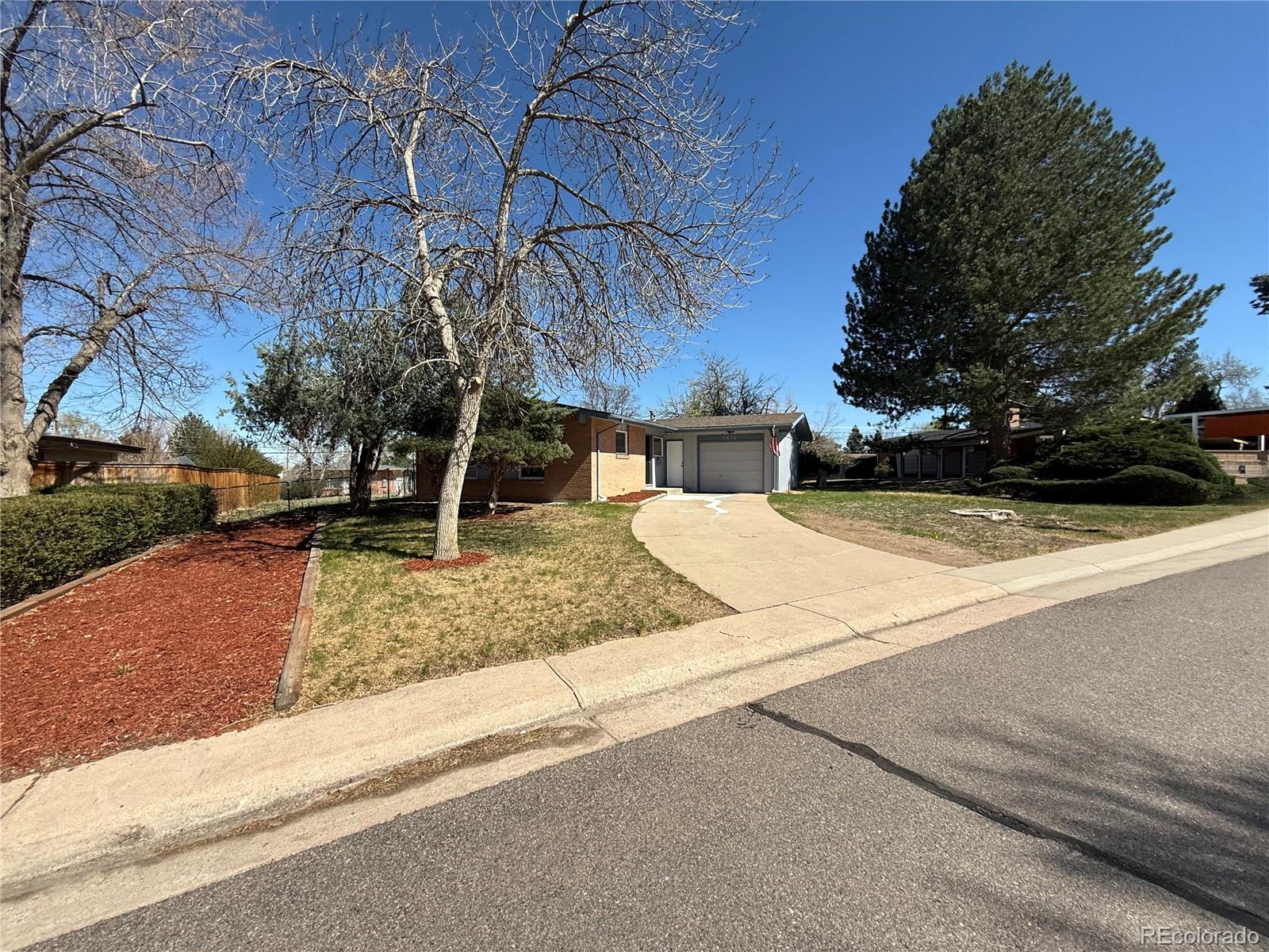 Photo of 5674 W Chestnut Avenue, Littleton, CO 80128