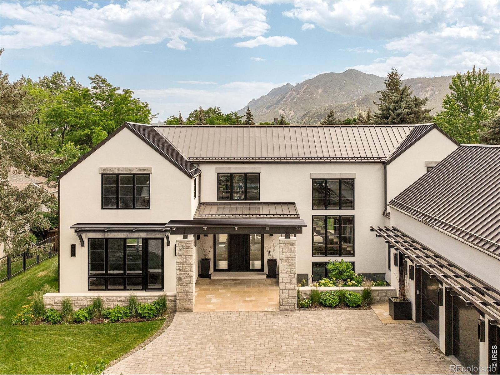 Photo of 706 Juniper Avenue, Boulder, CO 80304