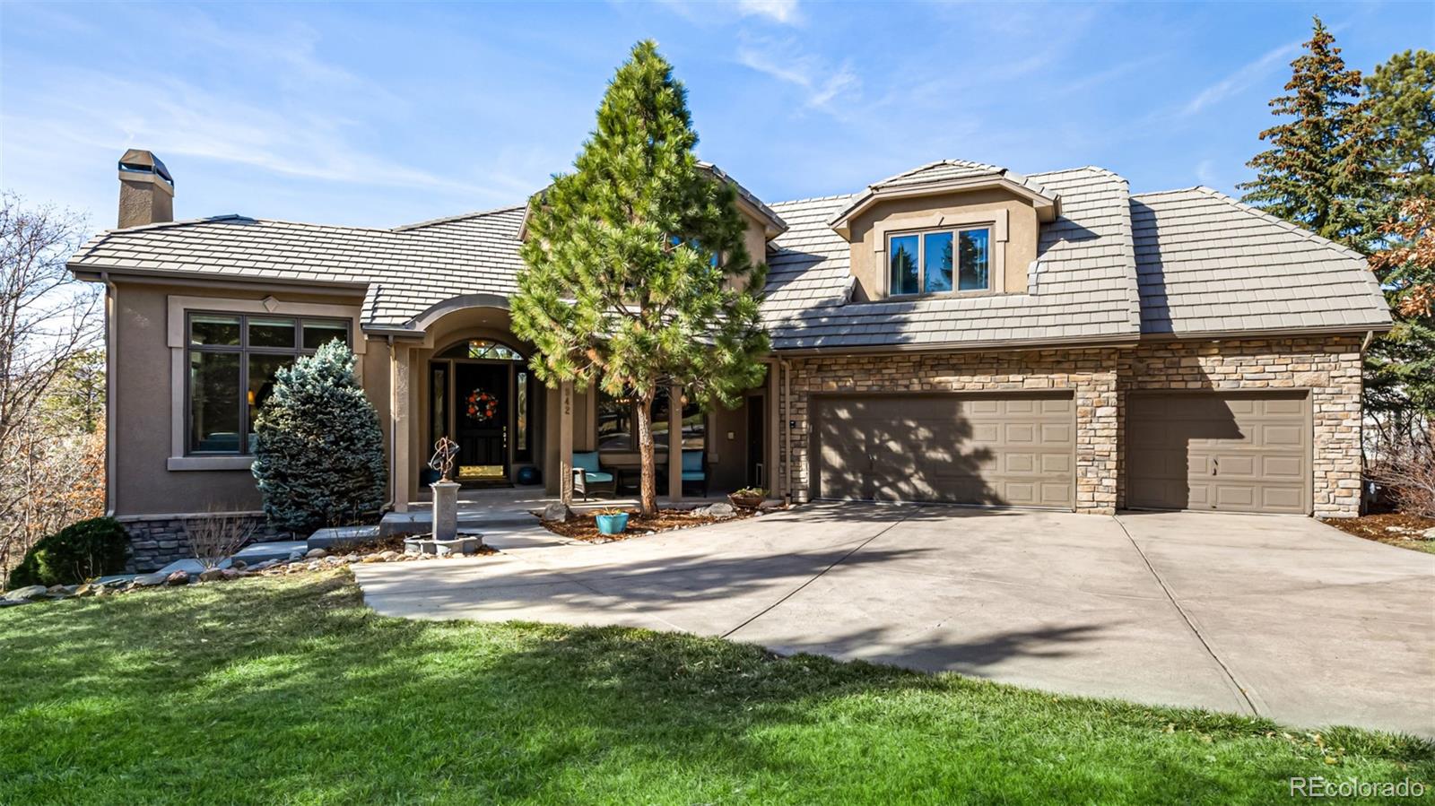 Photo of 942 Aztec Drive, Castle Rock, CO 80108