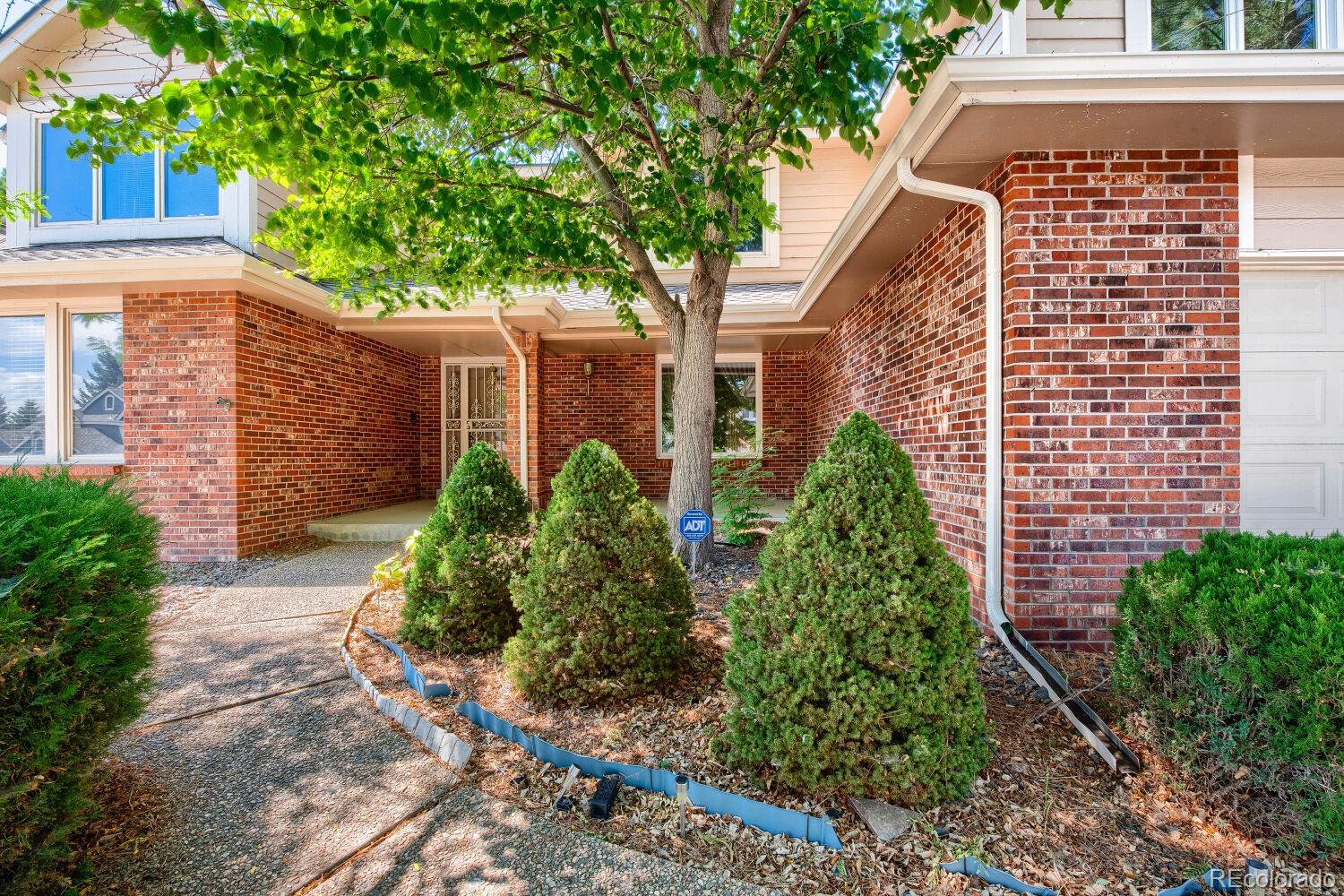 Photo of 15956 E Crestridge Circle, Centennial, CO 80015