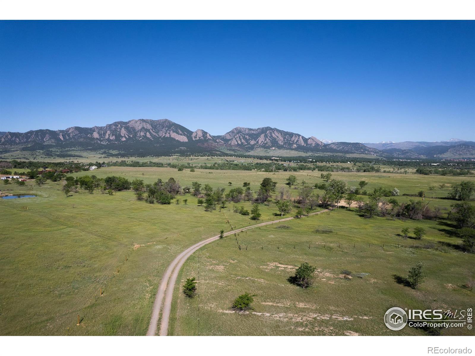 Photo of 1085 S Cherryvale Road, Boulder, CO 80303