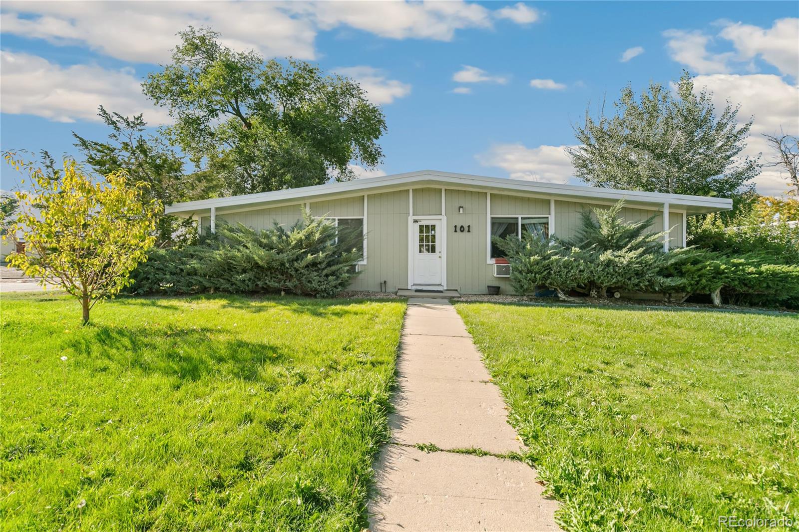 Photo of 101 Laurel Street, Broomfield, CO 80020