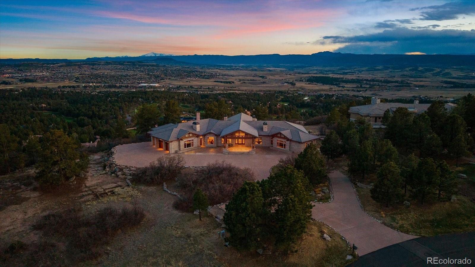 Photo of 607 Cliffgate Lane, Castle Rock, CO 80108