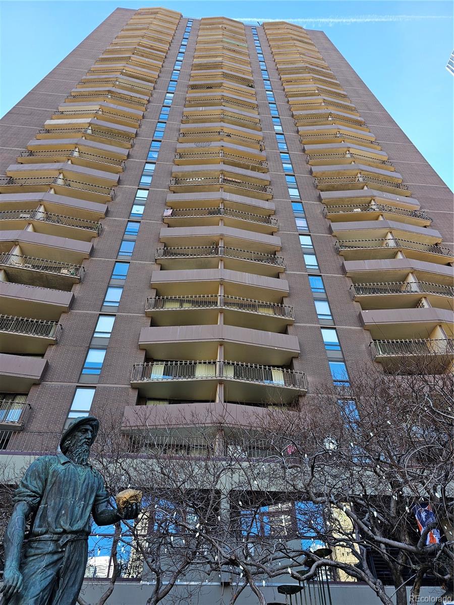 Photo of 1020 15th Street, Denver, CO 80202