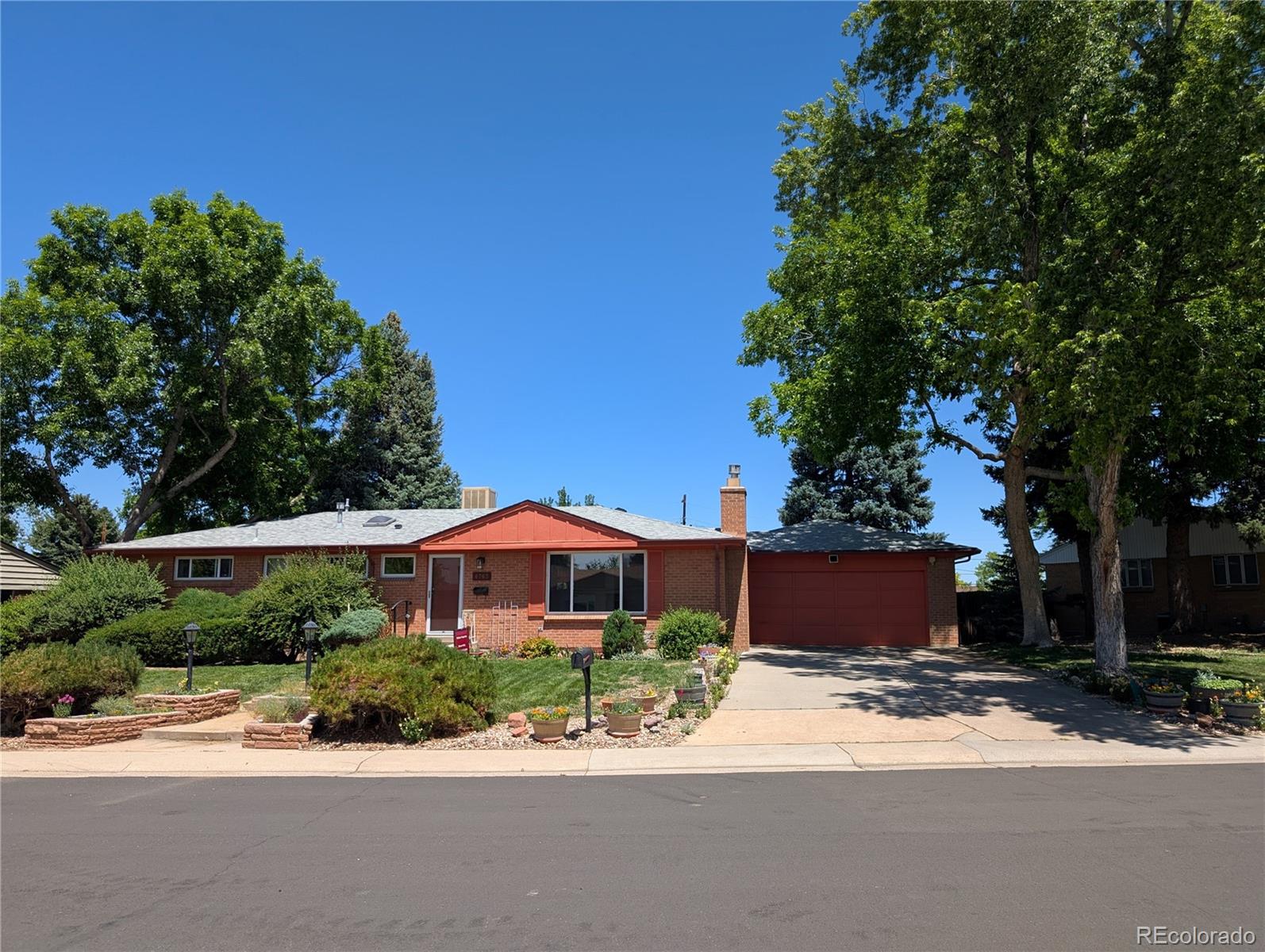 Photo of 6763 S Ash Way, Centennial, CO 80122