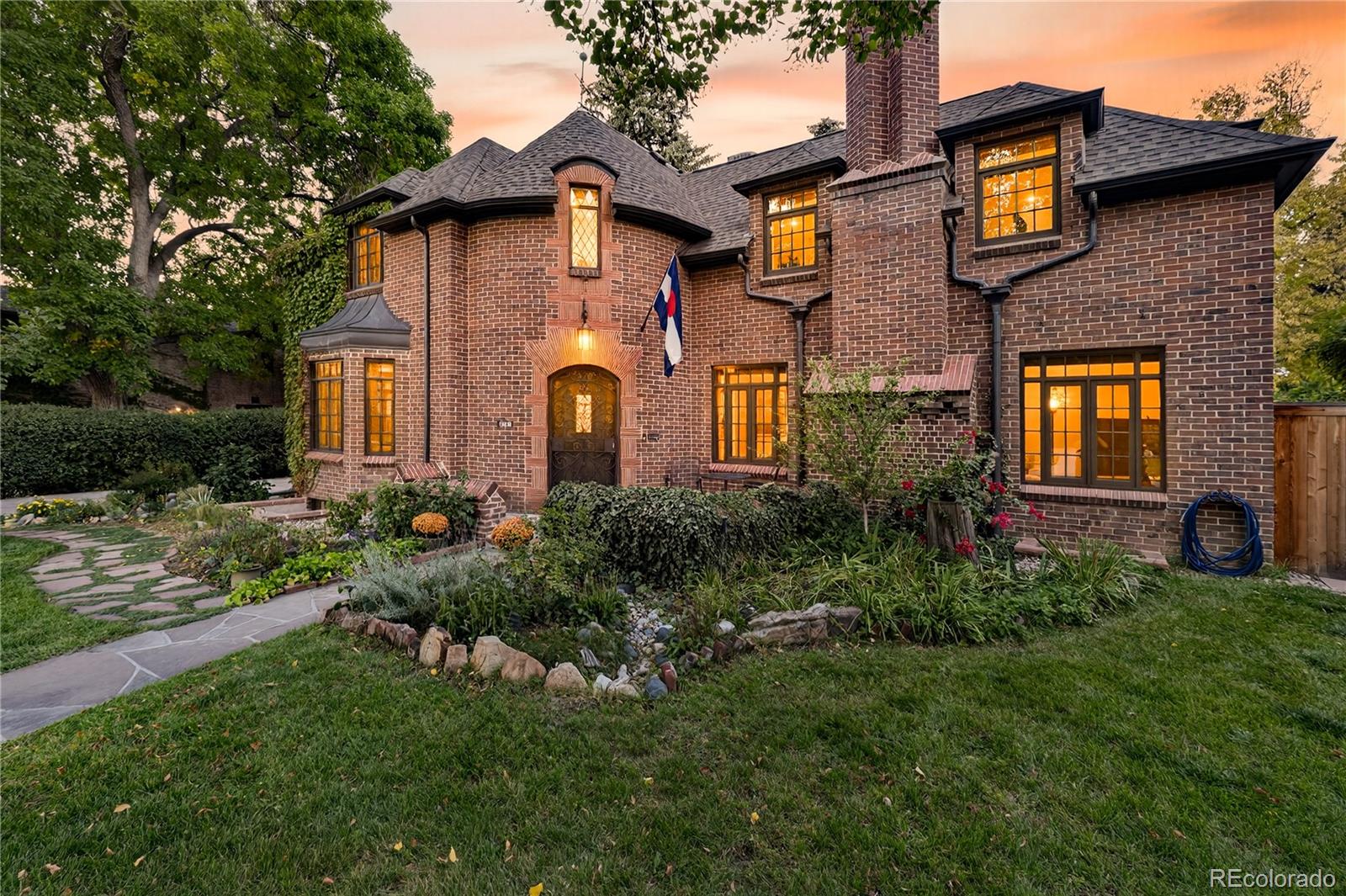 Photo of 370 Ivy Street, Denver, CO 80220