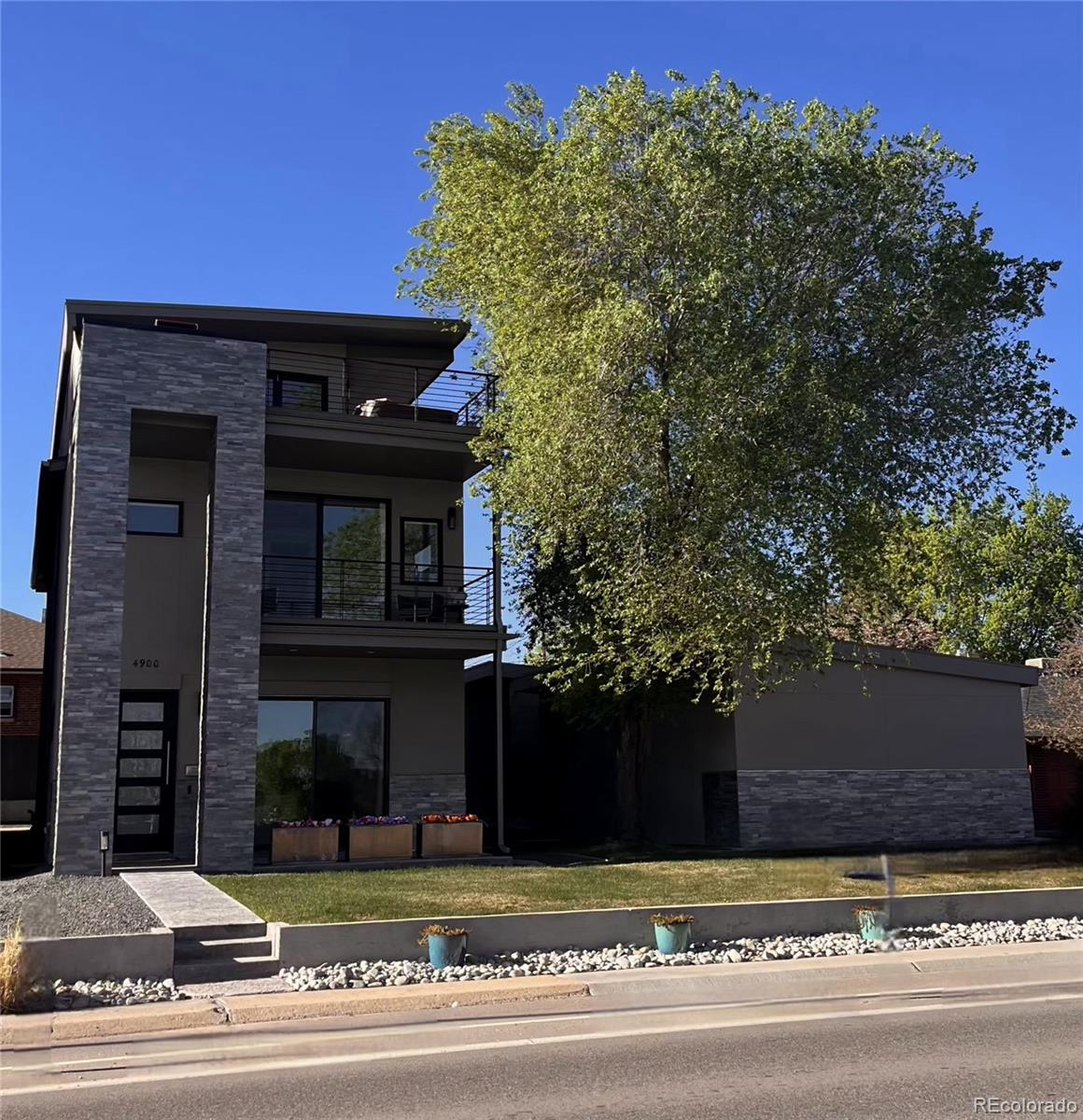 Photo of 4900 W 17th Avenue, Denver, CO 80204