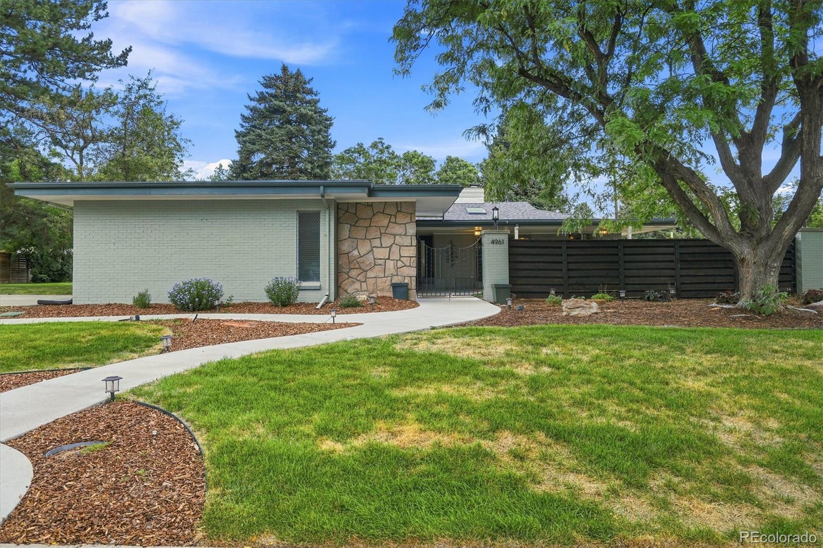 Photo of 4961 W Quarles Drive, Littleton, CO 80128