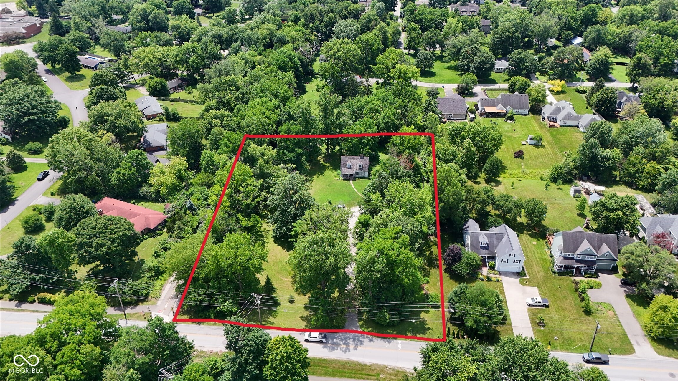 Photo of 1305 E 106th Street E, Indianapolis, IN 46280