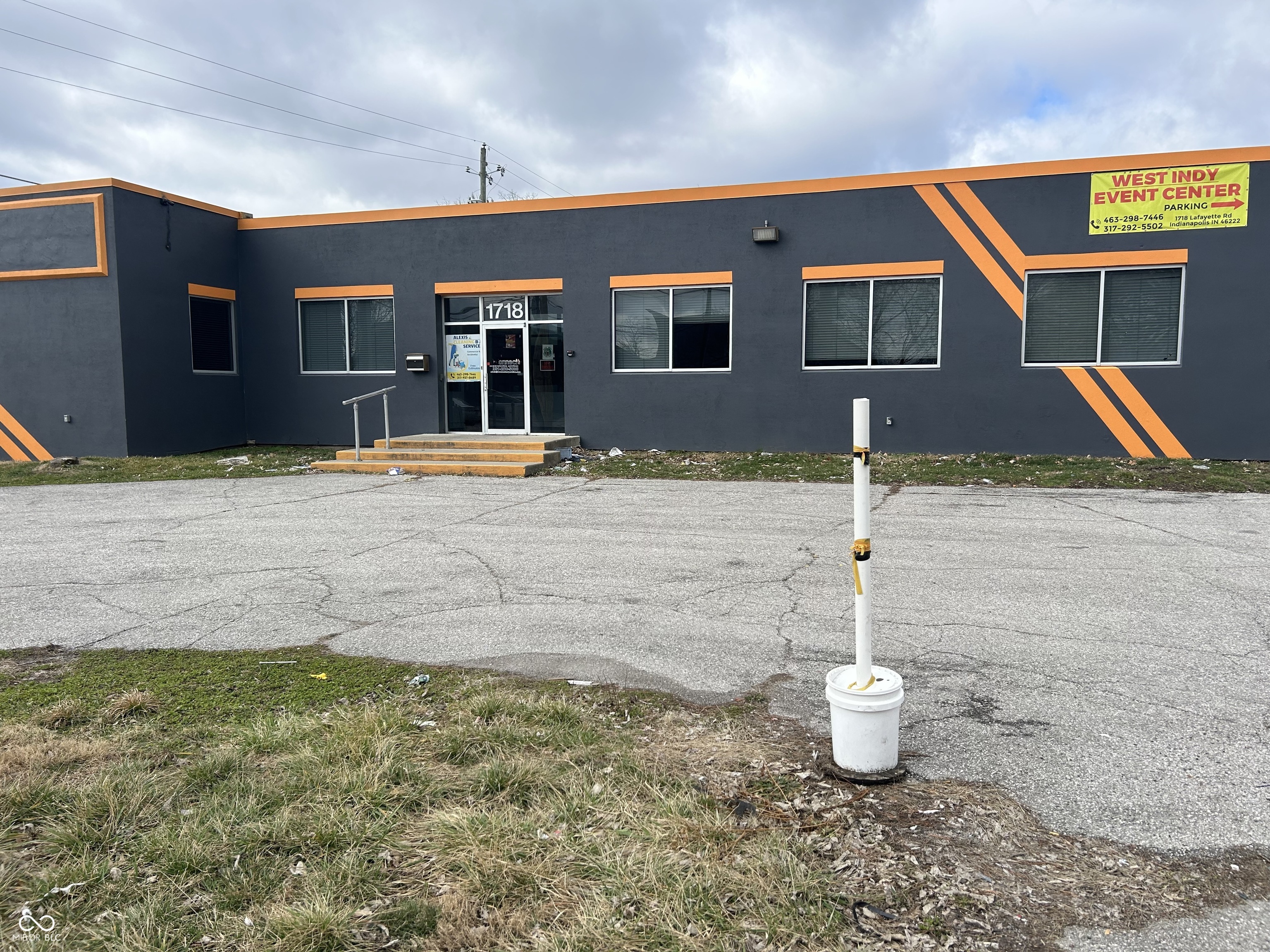 Photo of 1718 Lafayette Road, Indianapolis, IN 46222