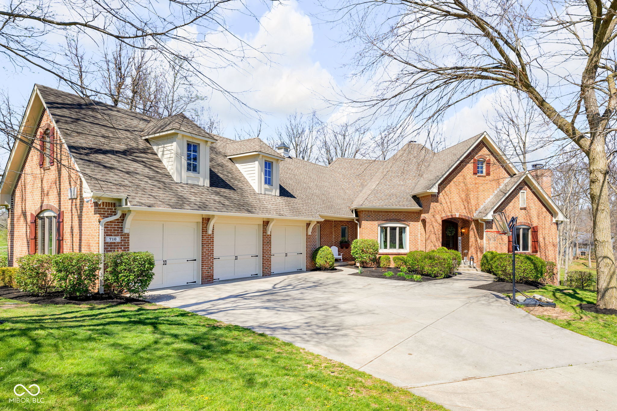 Photo of 710 Pebble Brook Place, Noblesville, IN 46062
