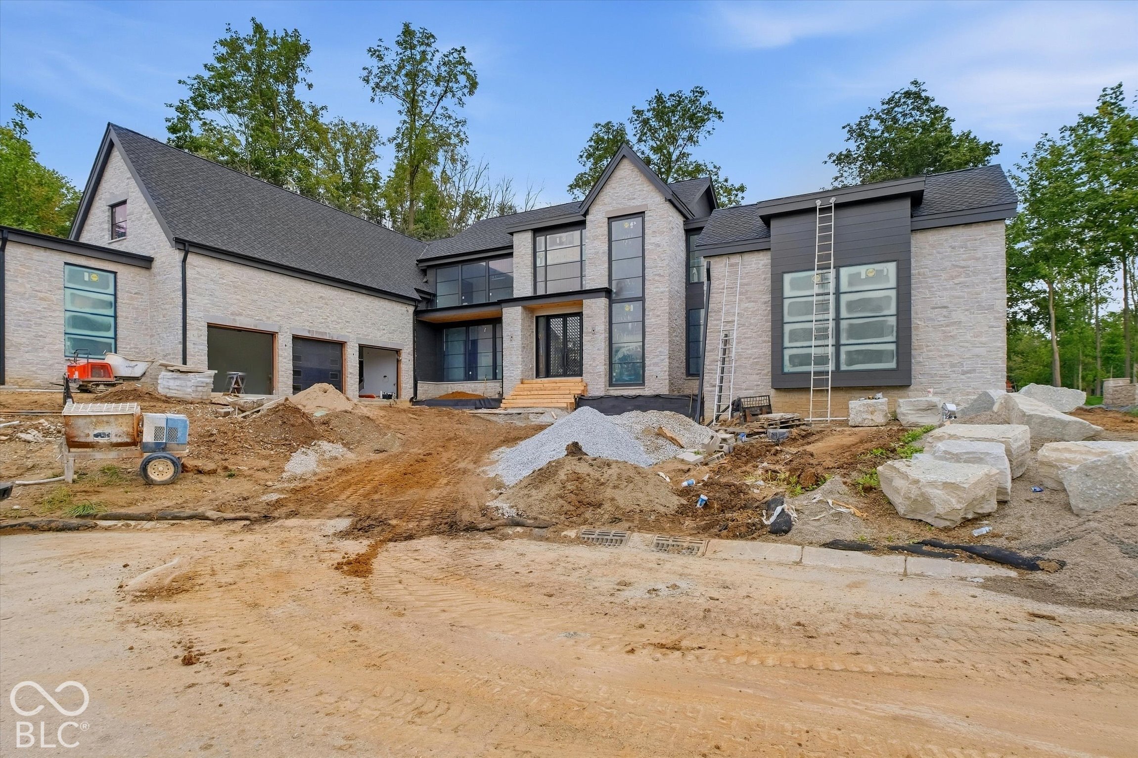 Photo of 4475 Elmscott Ridge, Zionsville, IN 46077