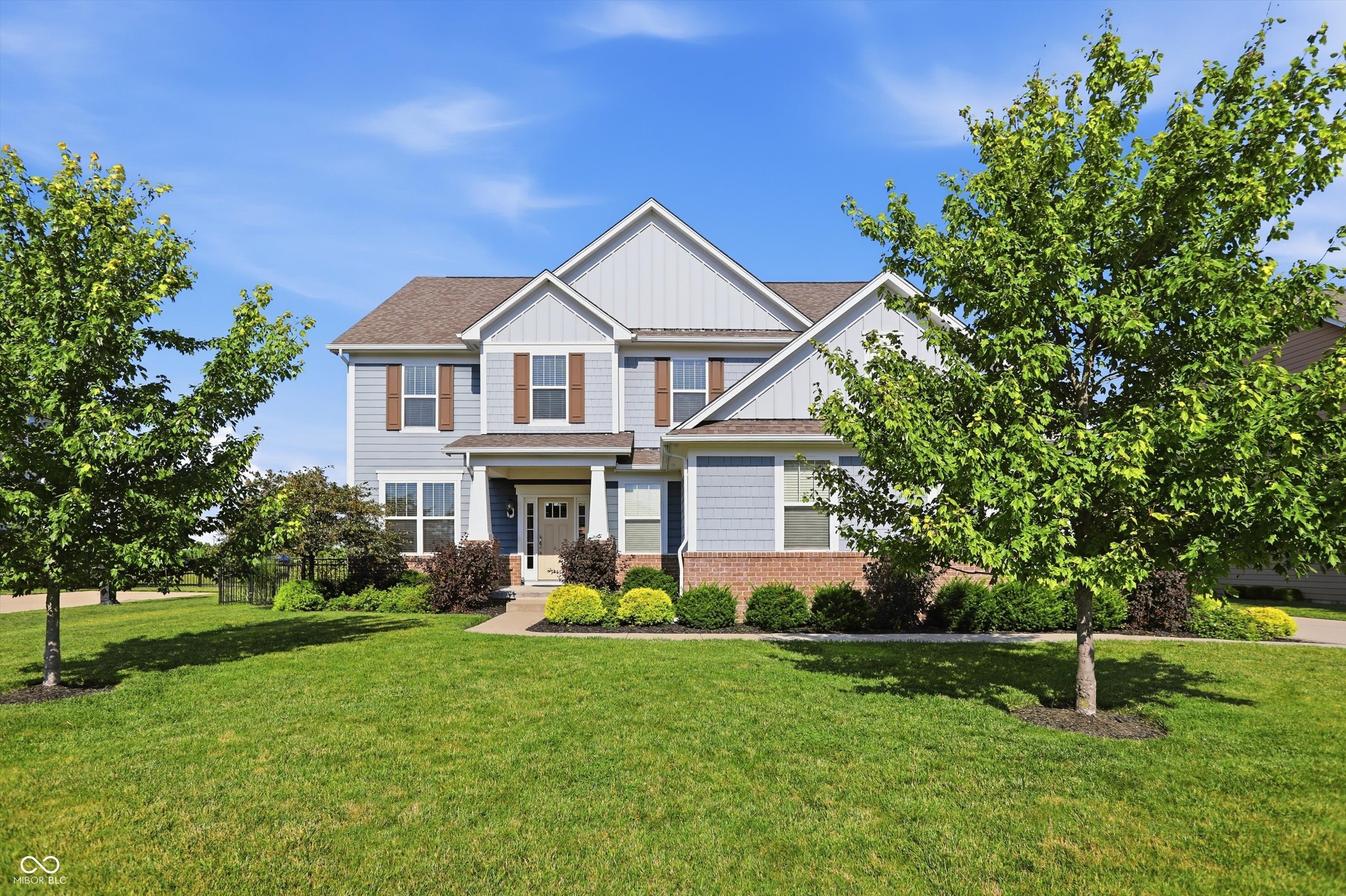 Photo of 8752 Windpointe Pass, Zionsville, IN 46077
