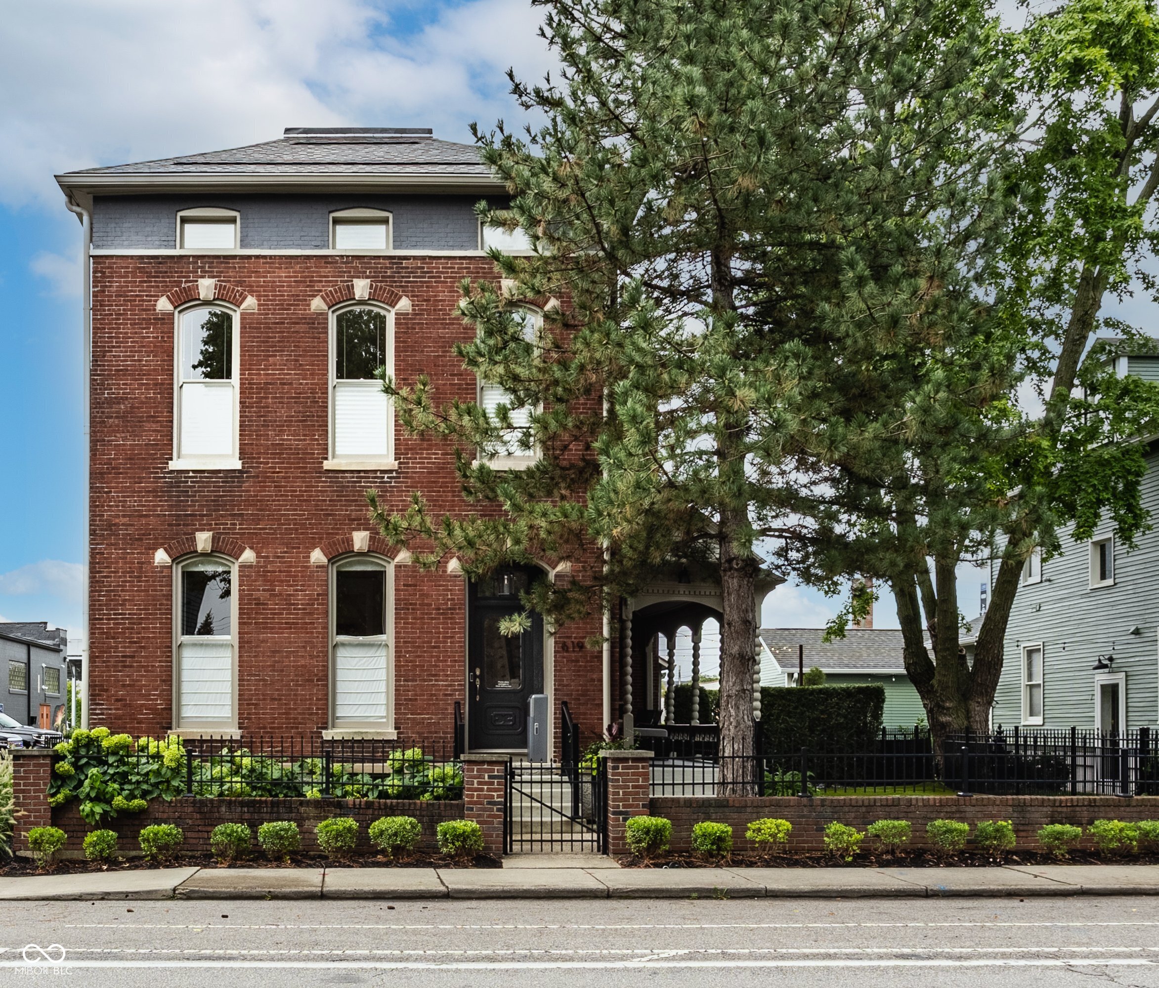 Photo of 619 E New York Street, Indianapolis, IN 46202
