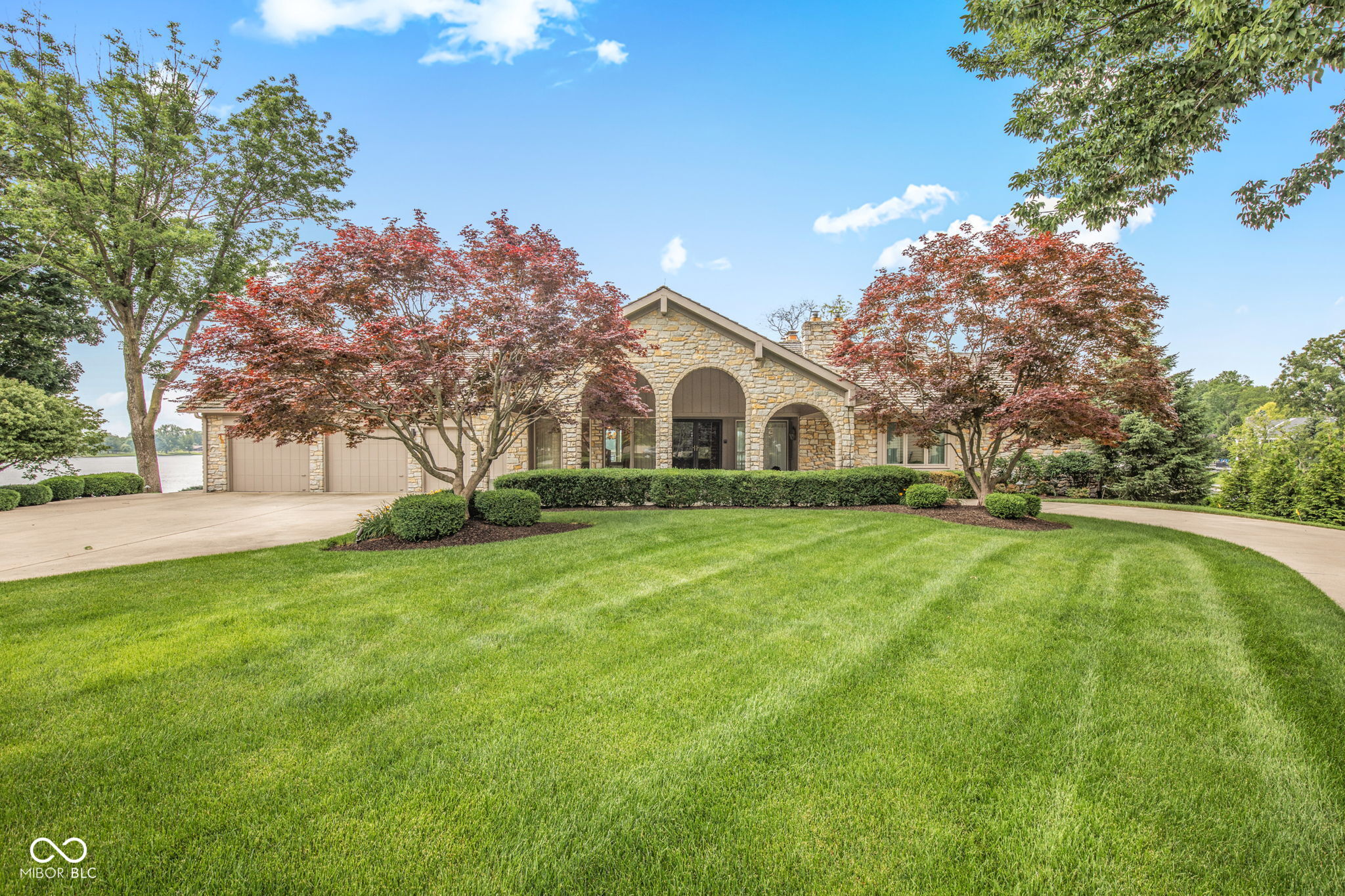 Photo of 425 Trilbey Court, Noblesville, IN 46062
