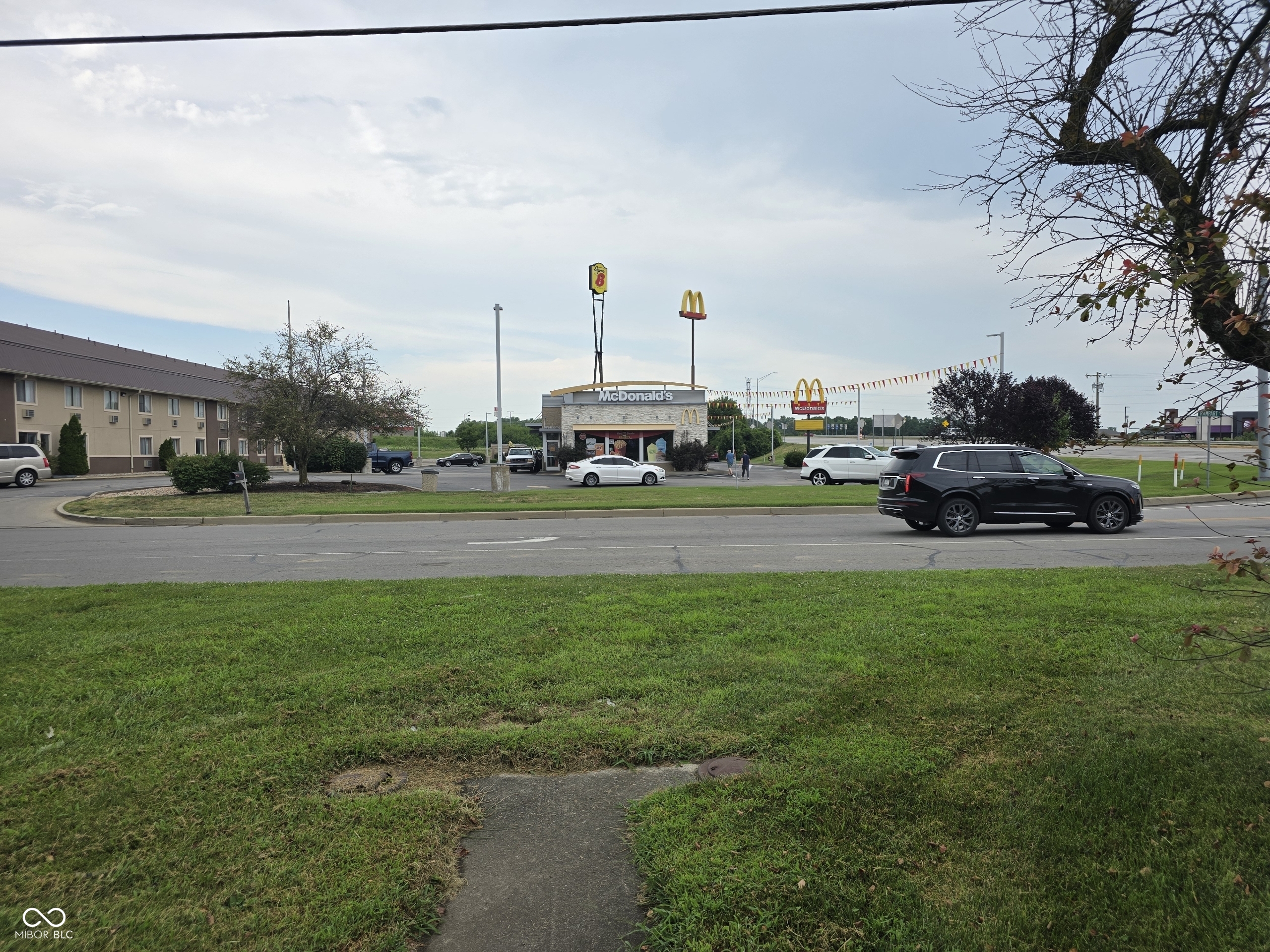 Photo of 13 W Rampart Street, Shelbyville, IN 46176