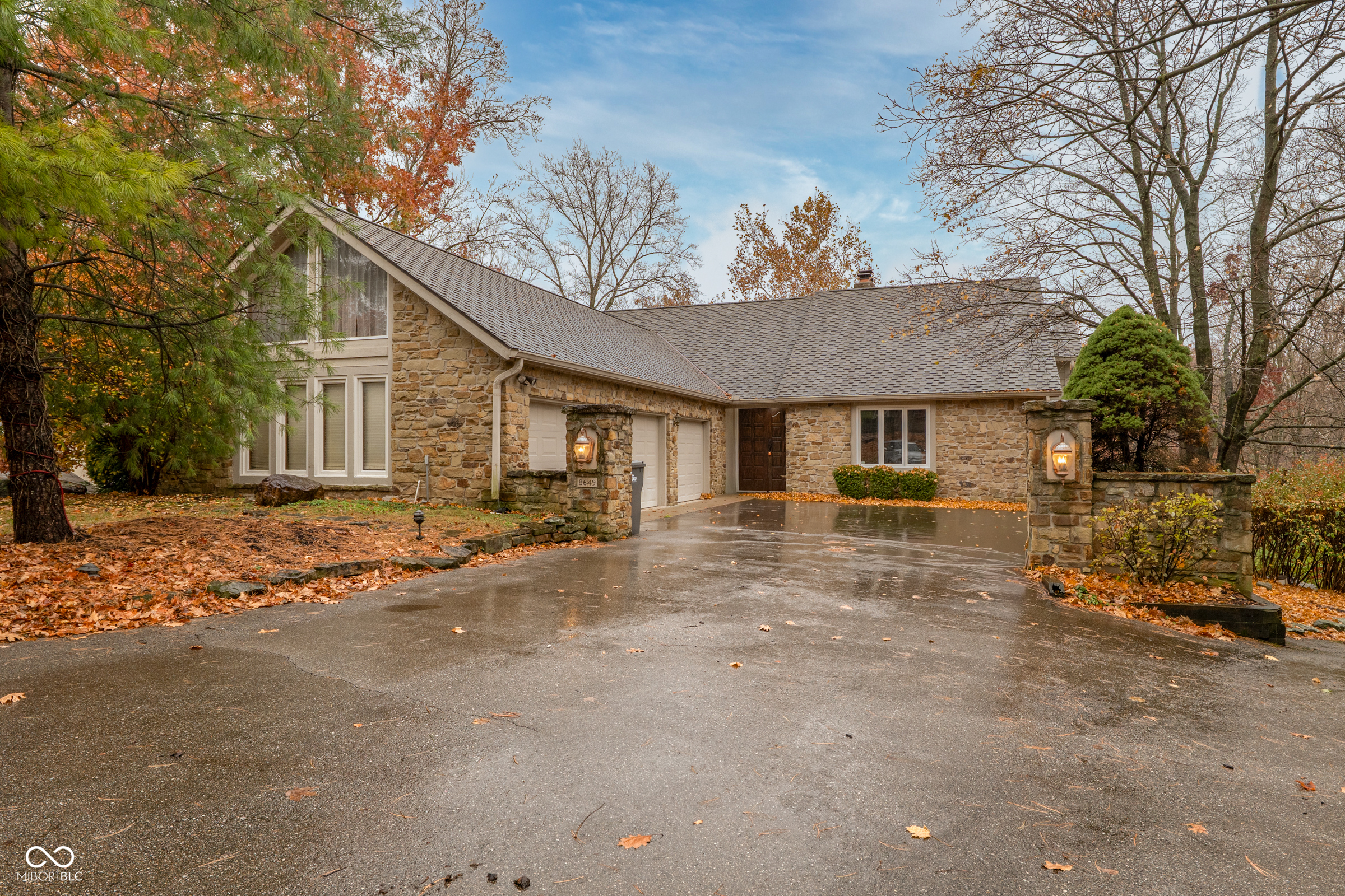 Photo of 8649 Bay Colony Drive, Indianapolis, IN 46234