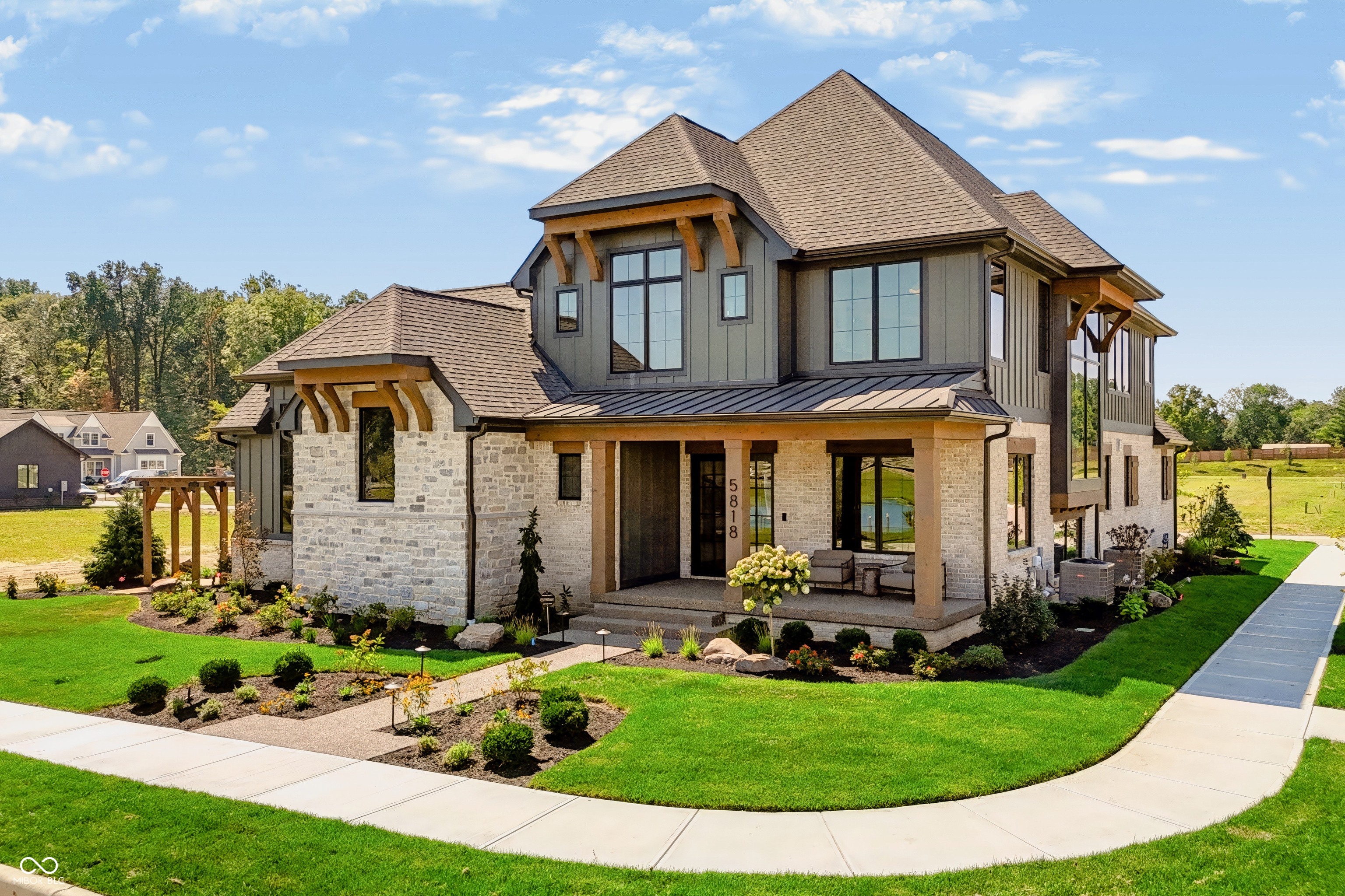 Photo of 5818 Marvie Dr, Zionsville, IN 46077