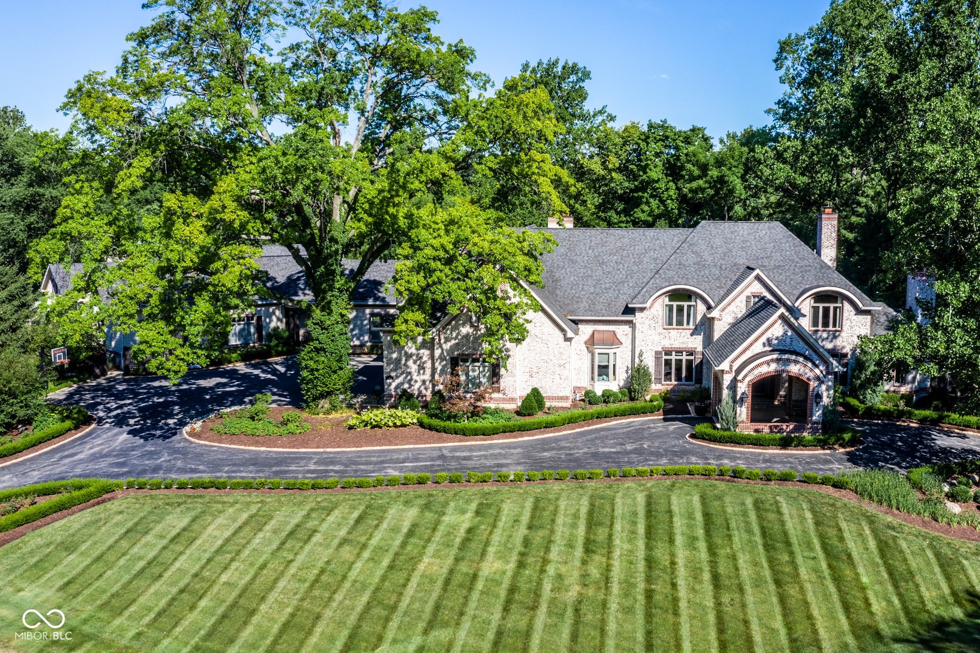 Photo of 520 Willow Spring Road, Indianapolis, IN 46240