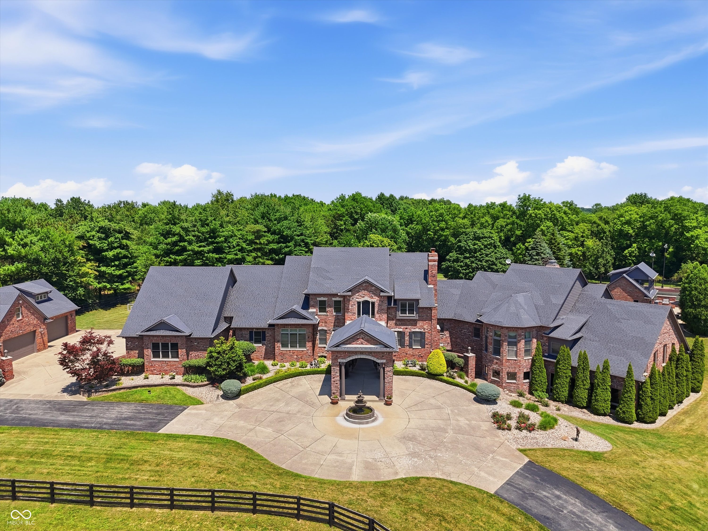 Photo of 6158 State Road 144, Greenwood, IN 46143