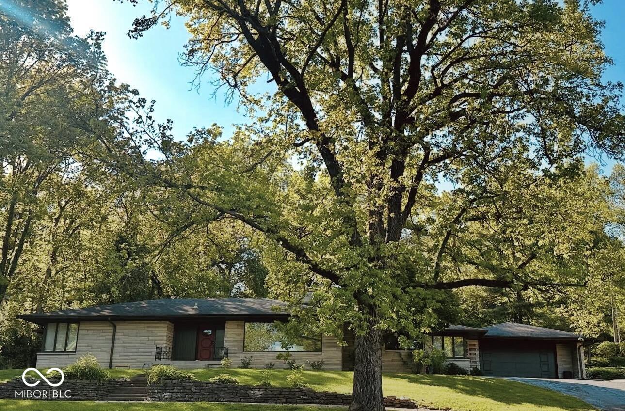 Photo of 6976 Washington Boulevard, Indianapolis, IN 46220