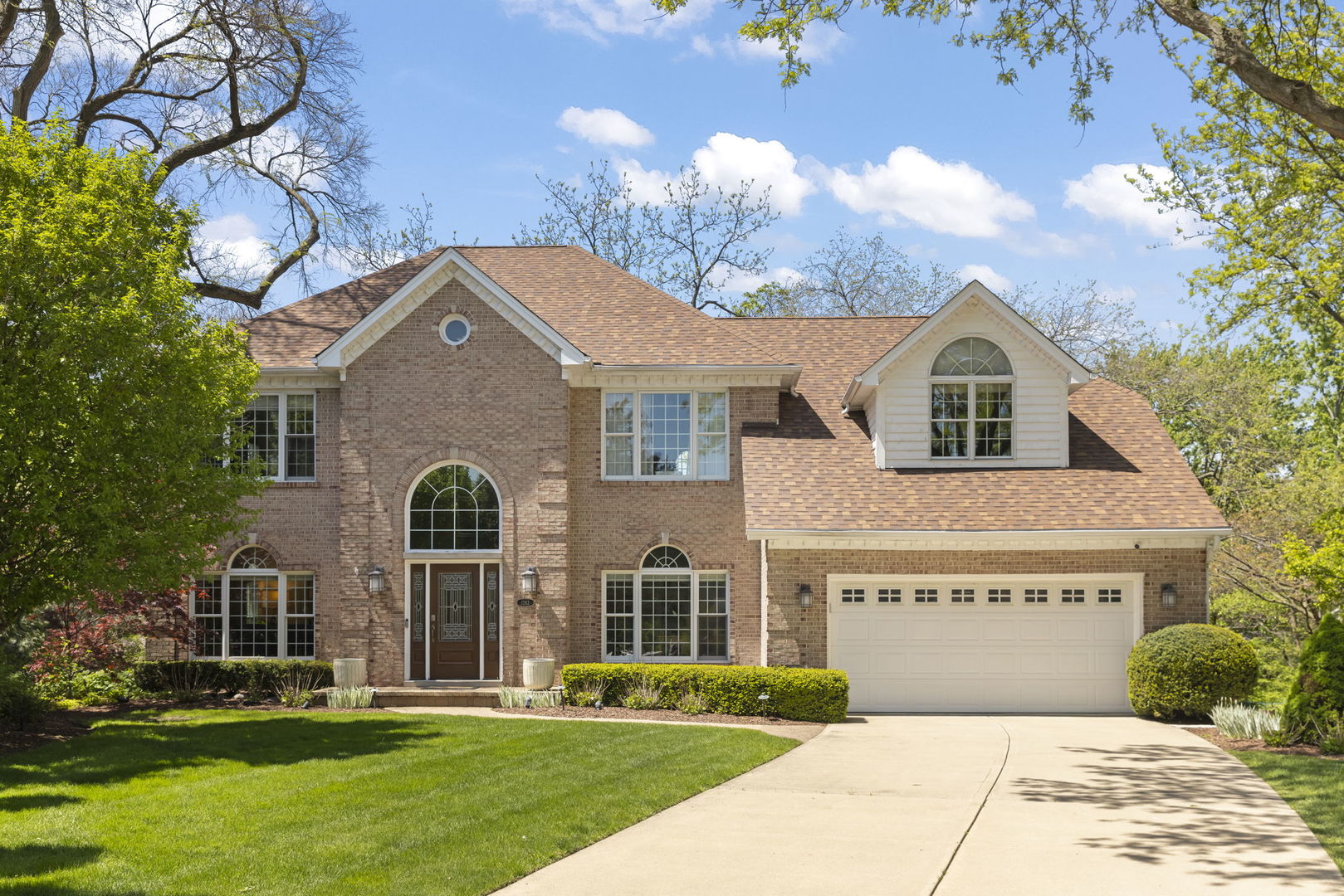Photo of 1262 Midwest Lane, Wheaton, IL 60189