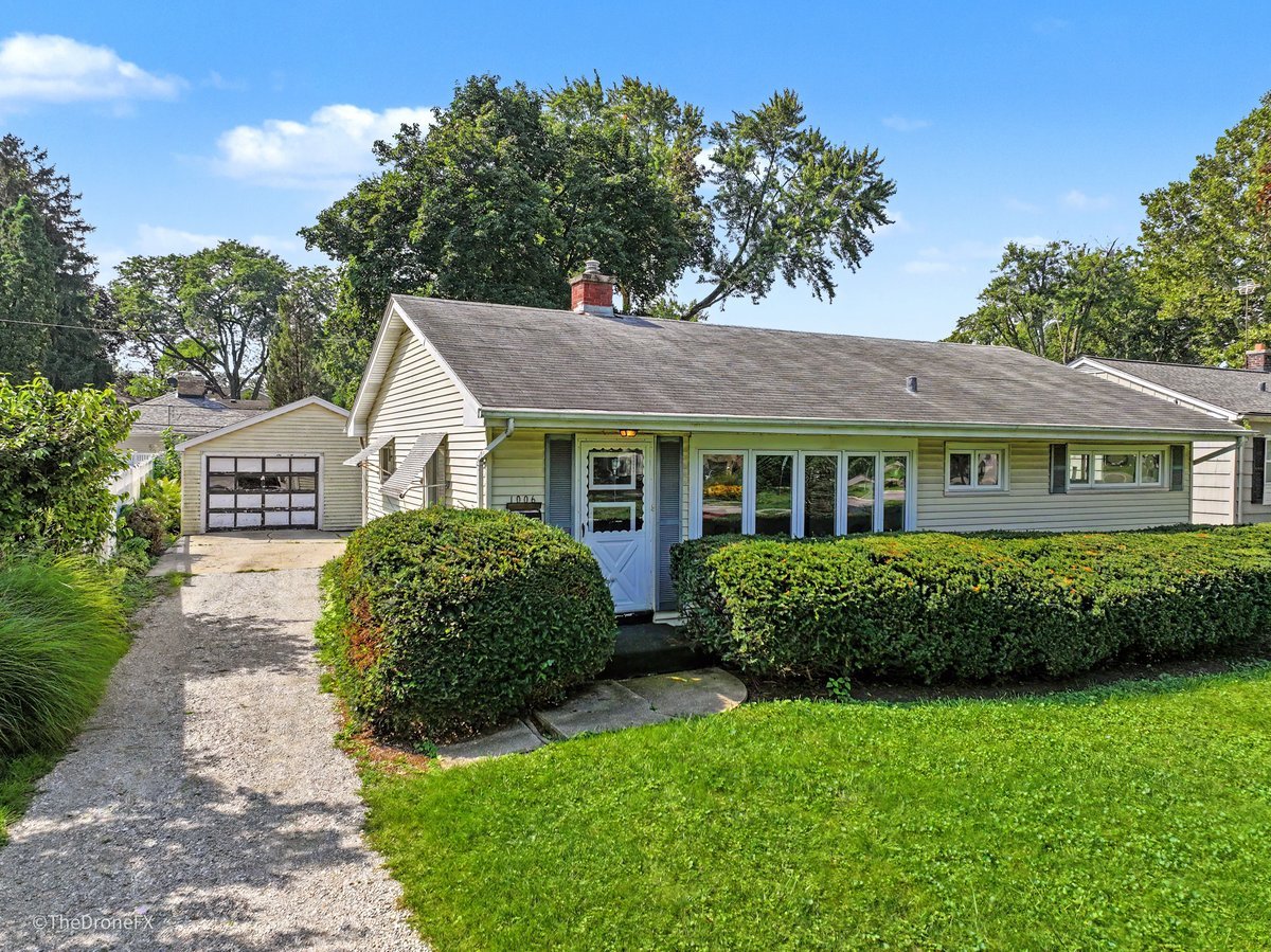 Photo of 1006 Arbor Avenue, Wheaton, IL 60189