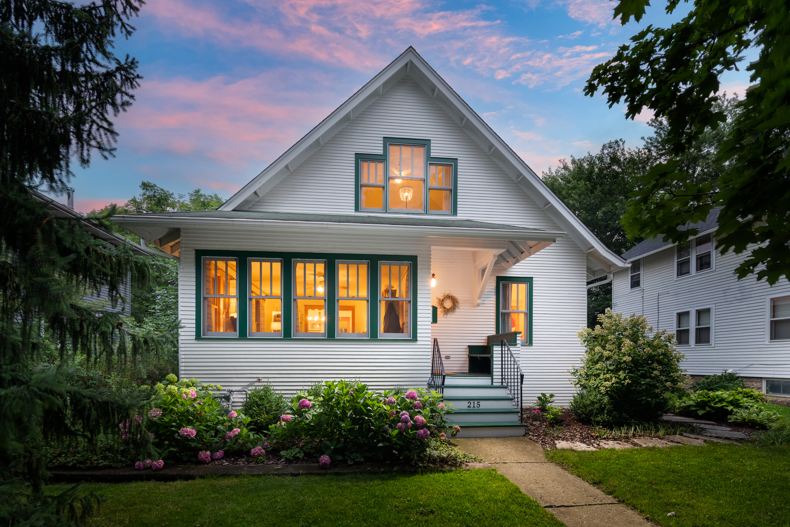 Photo of 215 S Columbia Street, Naperville, IL 60540