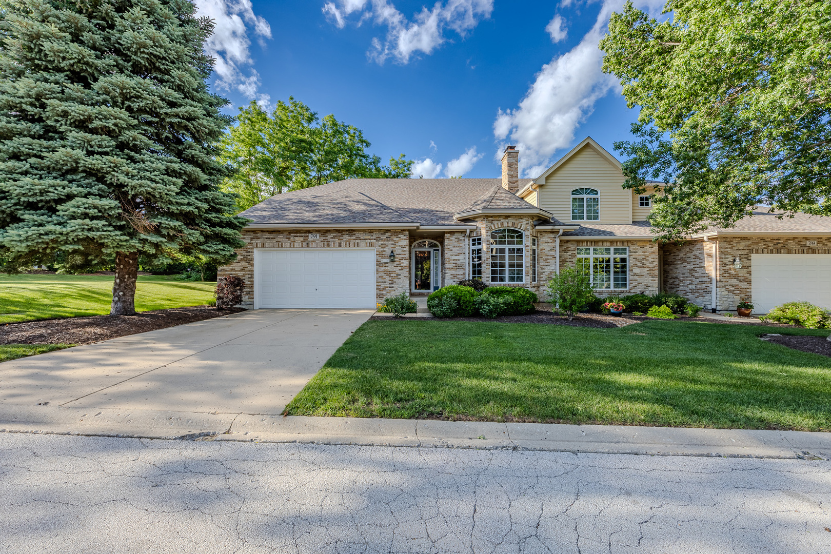 Photo of 791 Manor Hill Place, Sugar Grove, IL 60554