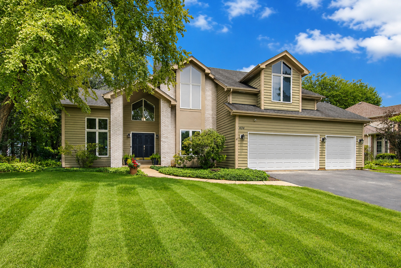 Photo of 624 Bailey Drive, Batavia, IL 60510