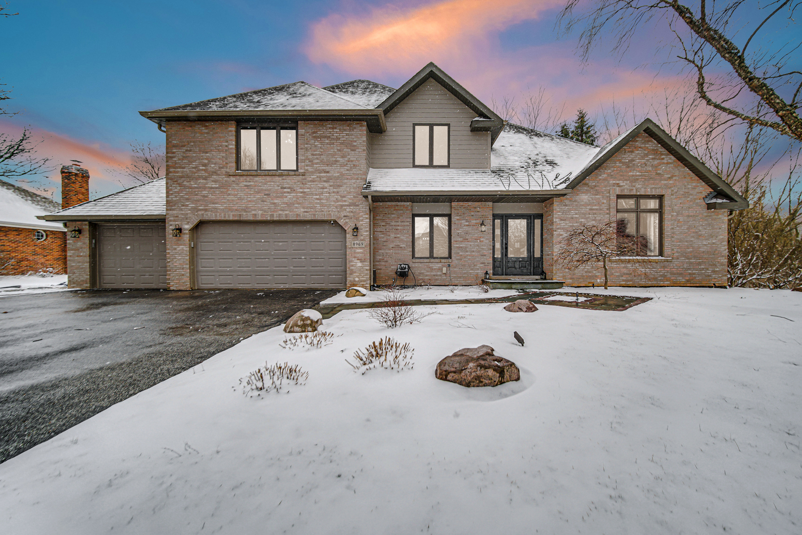 Photo of 8969 Charrington Drive, Frankfort, IL 60423