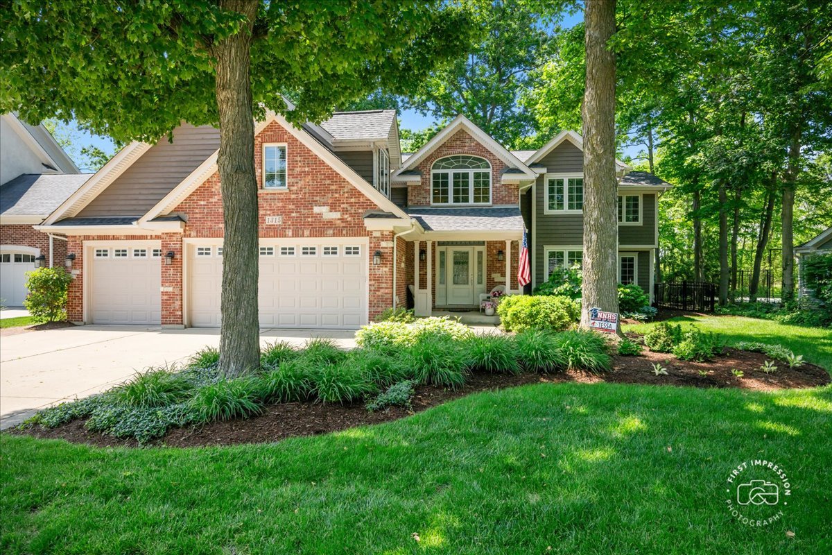 Photo of 1315 Heatherton Drive, Naperville, IL 60563