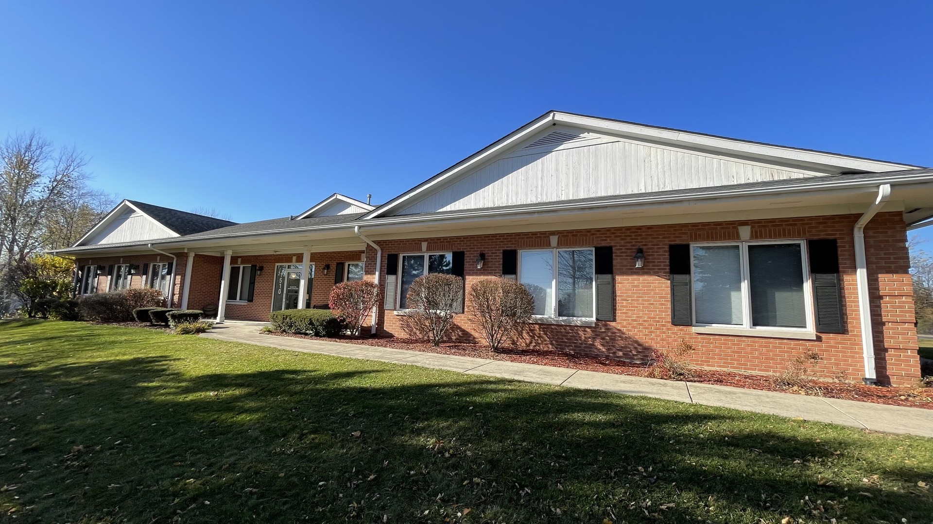 Photo of 1510 Plainfield Road, Darien, IL 60561