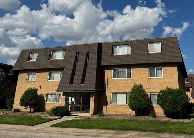 Photo of 10437 Natoma Avenue, Chicago Ridge, IL 60415