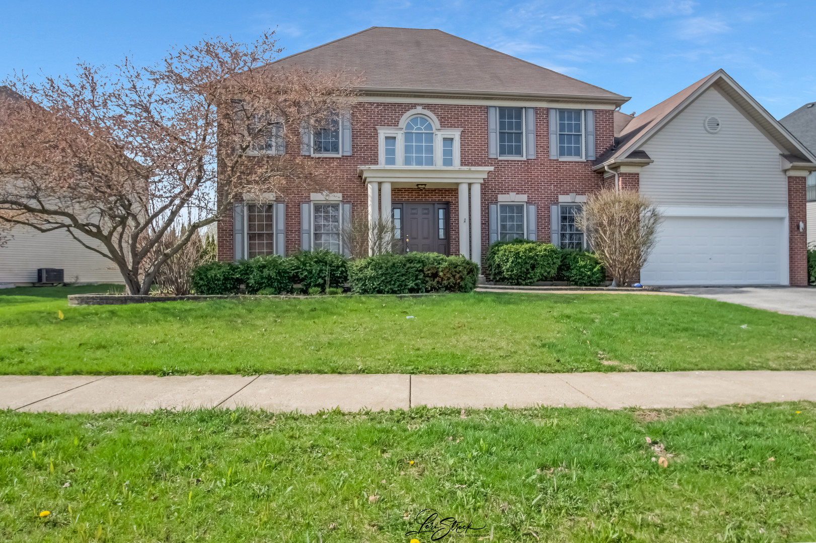 Photo of 24963 Heritage Oaks Drive, Plainfield, IL 60585