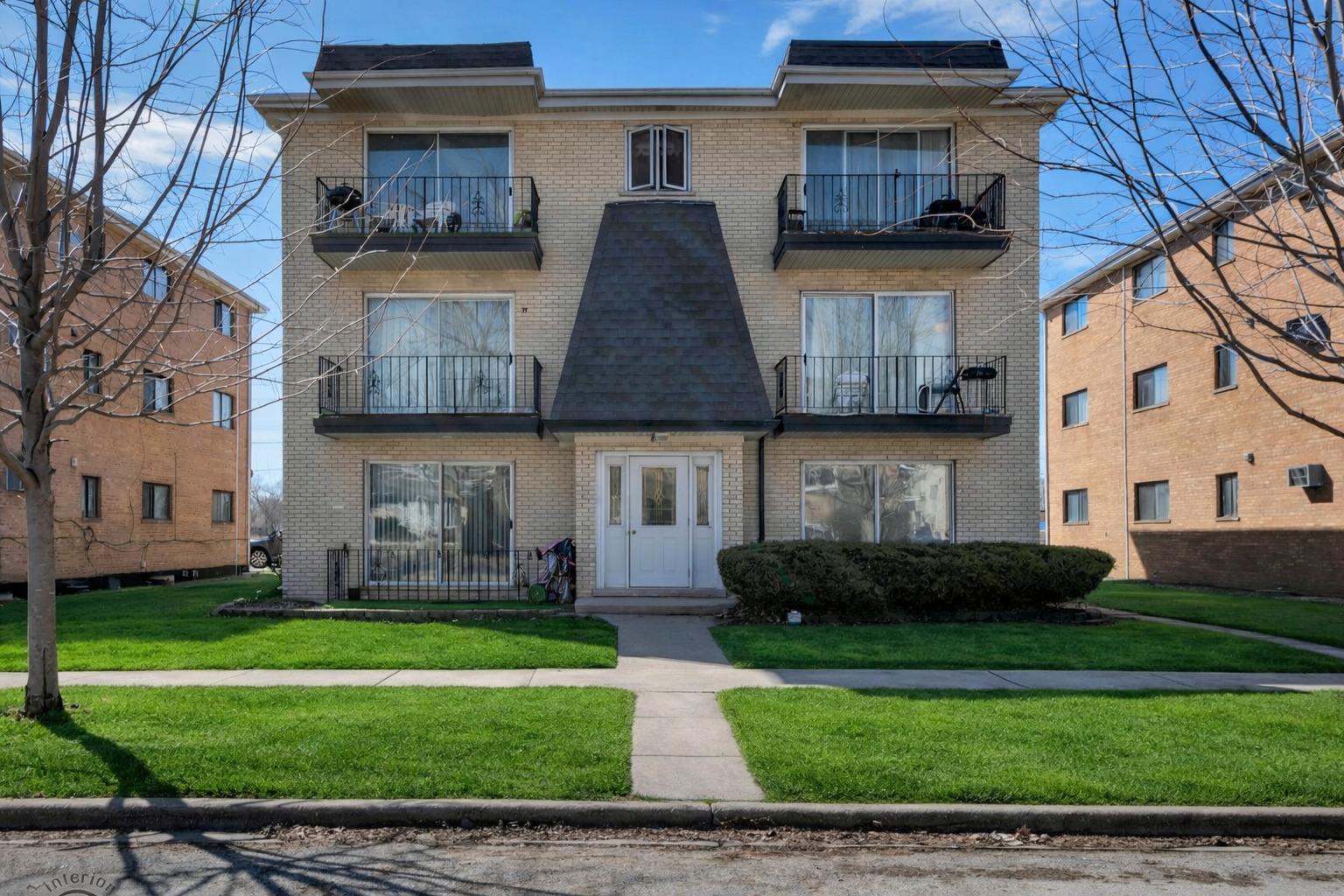 Photo of 6135 Marshall Avenue, Chicago Ridge, IL 60415