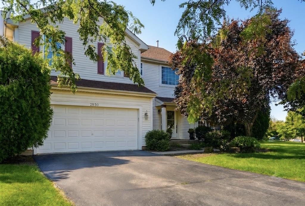 Photo of 2850 Farmington Drive, Lindenhurst, IL 60046