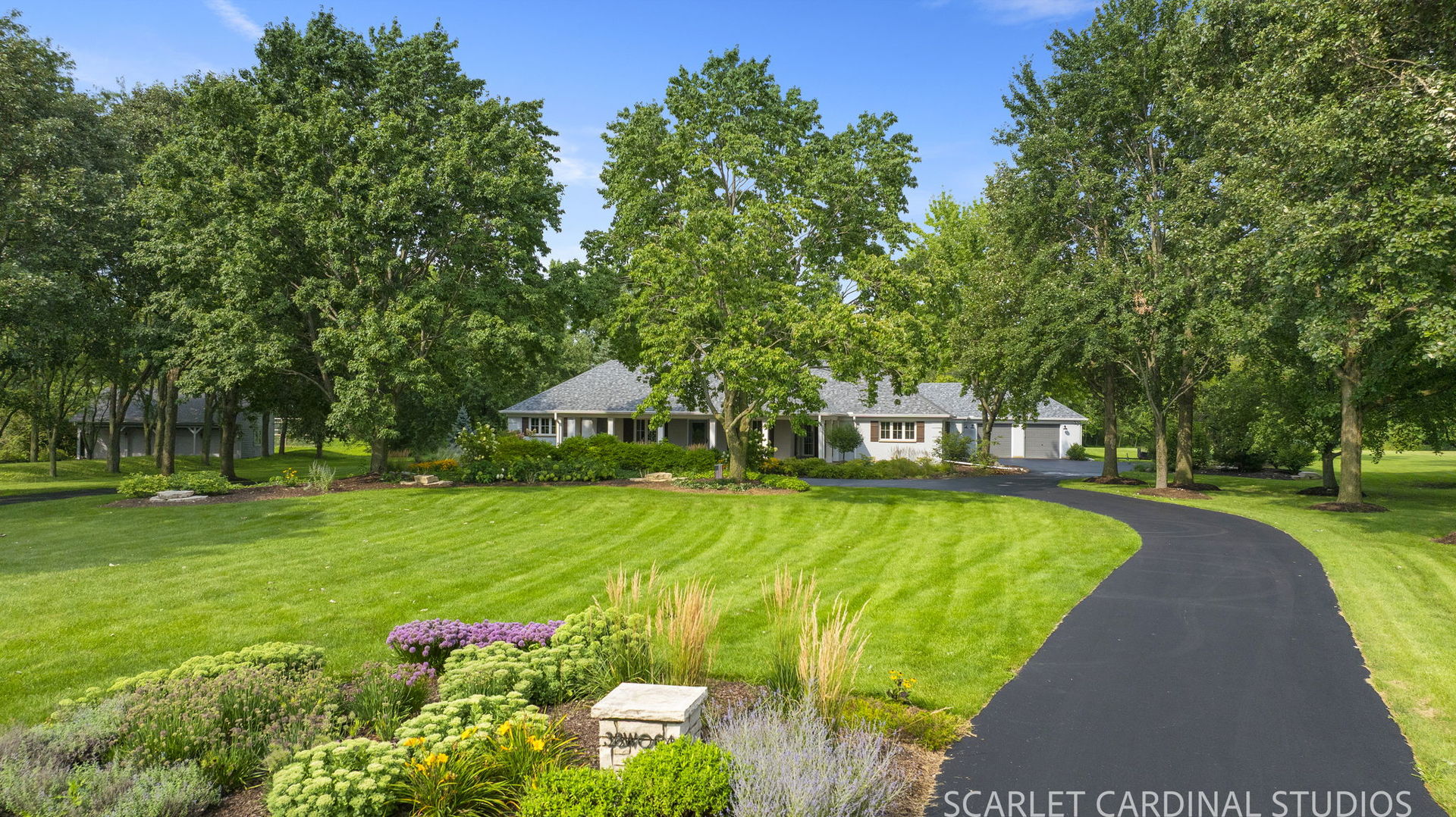 Photo of 38W064 Tanglewood Drive, Batavia, IL 60510