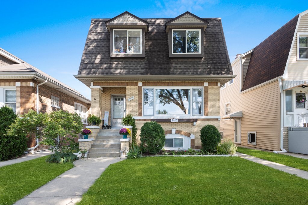 Photo of 2637 N 73rd Court, Elmwood Park, IL 60707