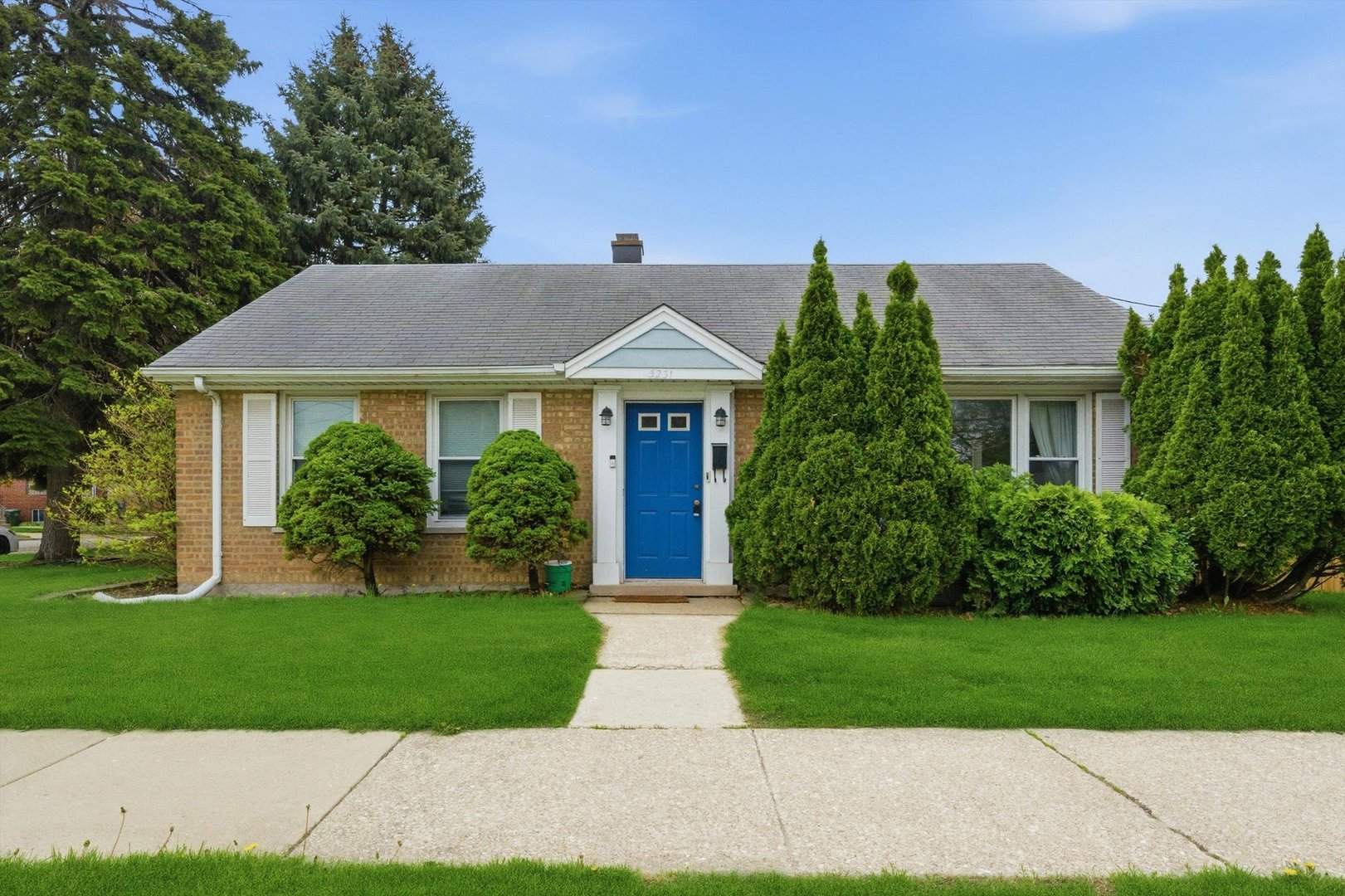 Photo of 3231 W 99th Street, Evergreen Park, IL 60805