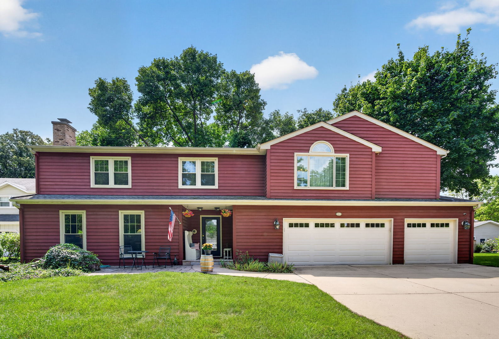 Photo of 624 Virginia Court, Naperville, IL 60540